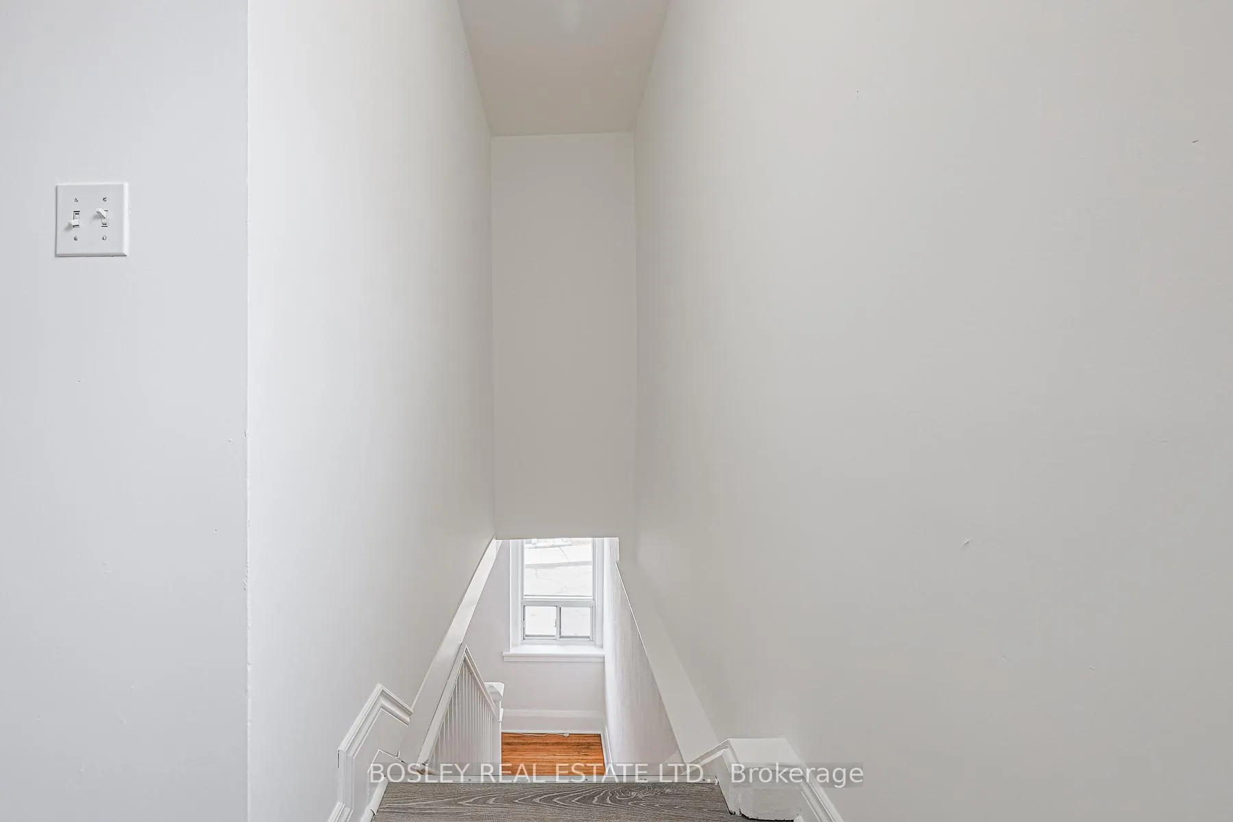 Photo 9 of 413 Crawford Street, Toronto, Trinity-Bellwoods — HOMEH