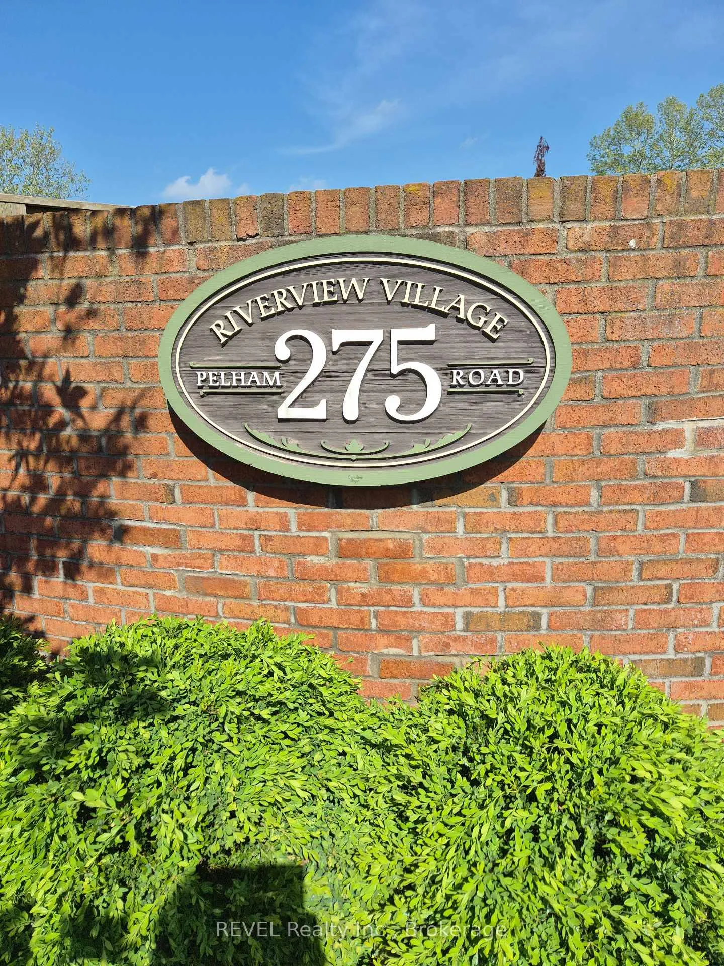 Front of Unit 49, 275 Pelham Road