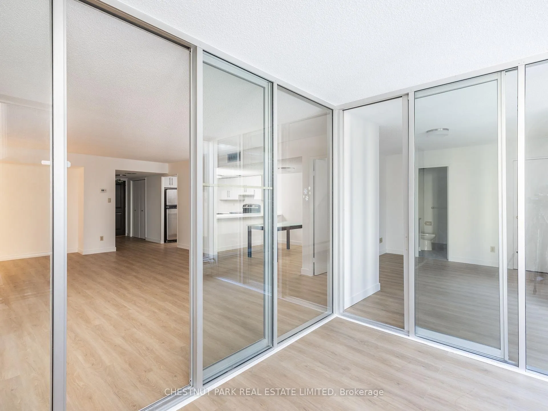 Photo 2 of Unit 1006, 30 Wellington Street E, Toronto, Church-Yonge Corridor — HOMEH