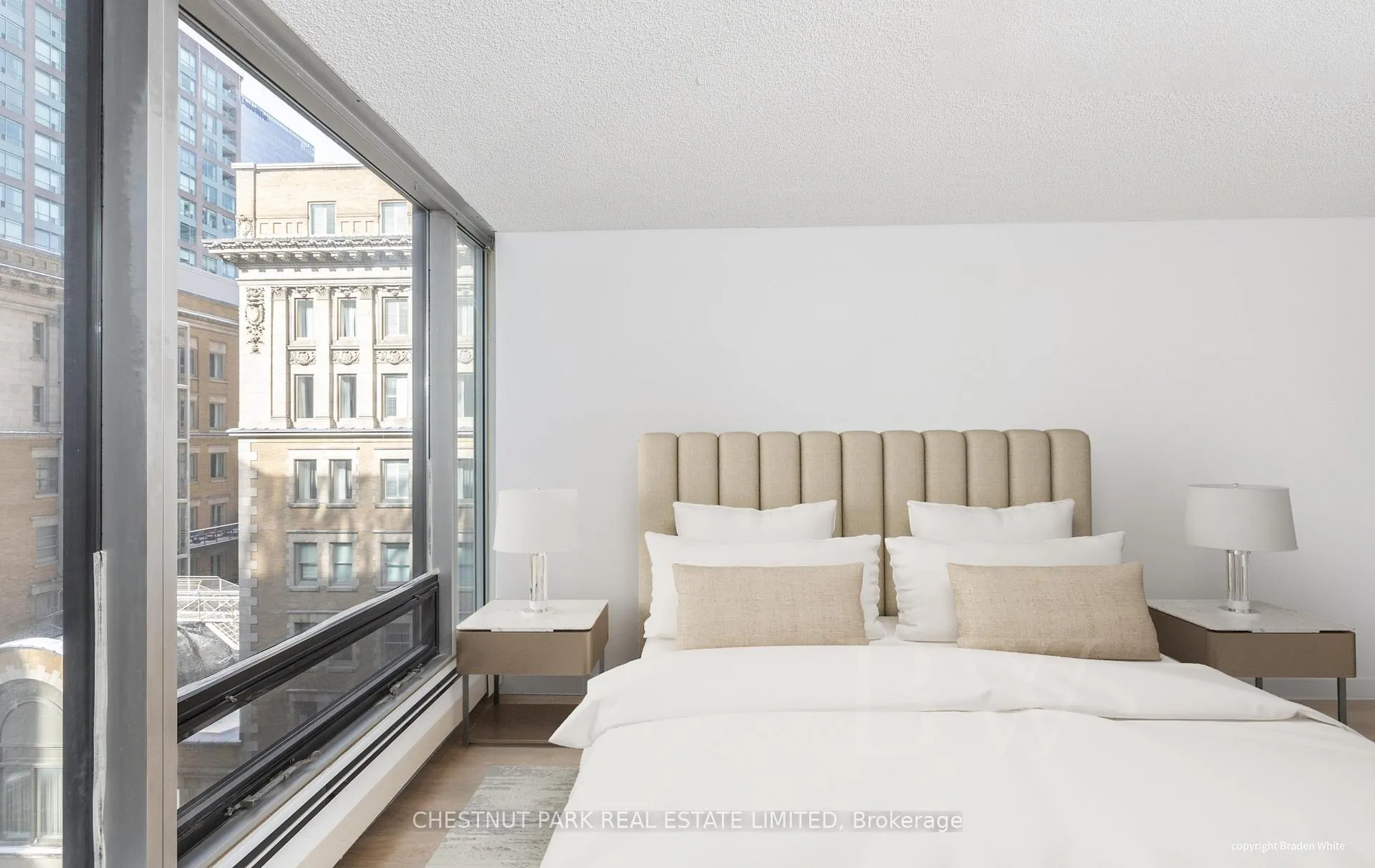 Photo 5 of Unit 1006, 30 Wellington Street E, Toronto, Church-Yonge Corridor — HOMEH