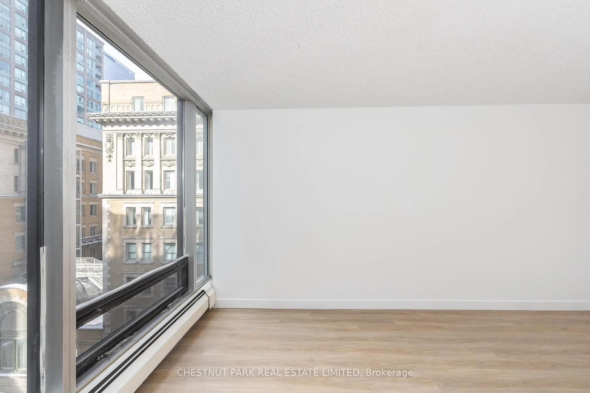 Photo 6 of Unit 1006, 30 Wellington Street E, Toronto, Church-Yonge Corridor — HOMEH