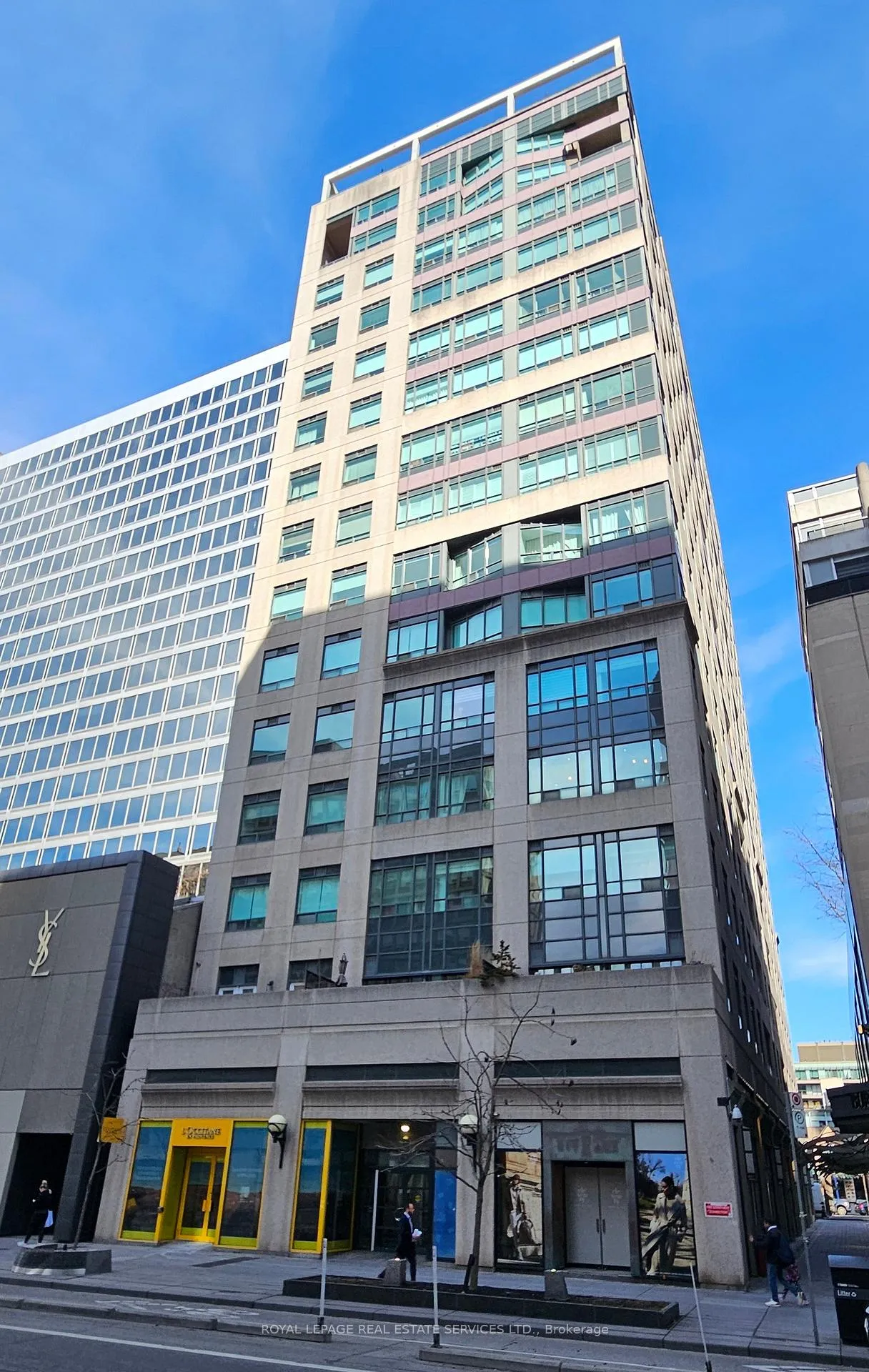 Photo of Unit 306, 102 Bloor Street W