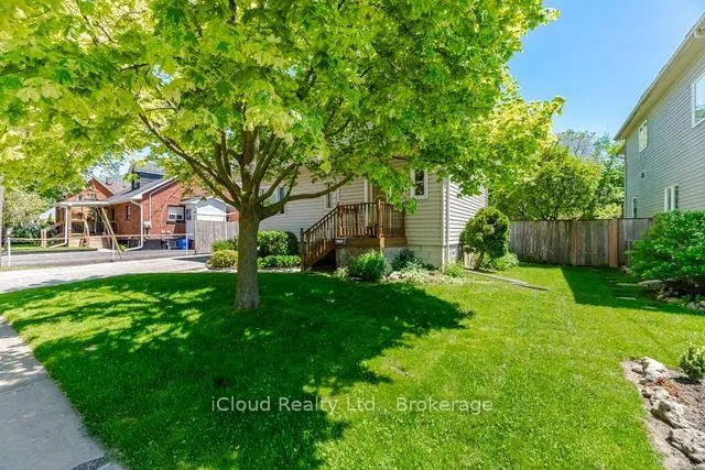 Photo 4 of 37 Archibald Street, Brampton, Brampton West — HOMEH