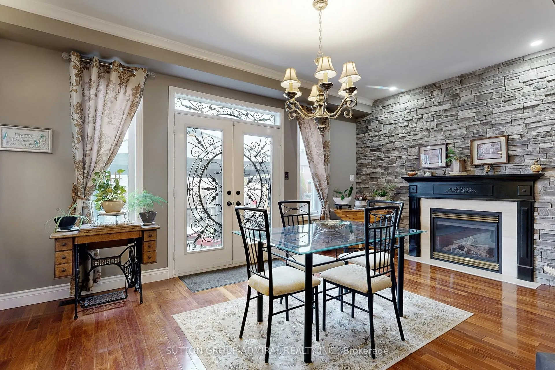 Photo 15 of Unit Upper, 32 Stephanie Lane, Barrie, Painswick South — HOMEH