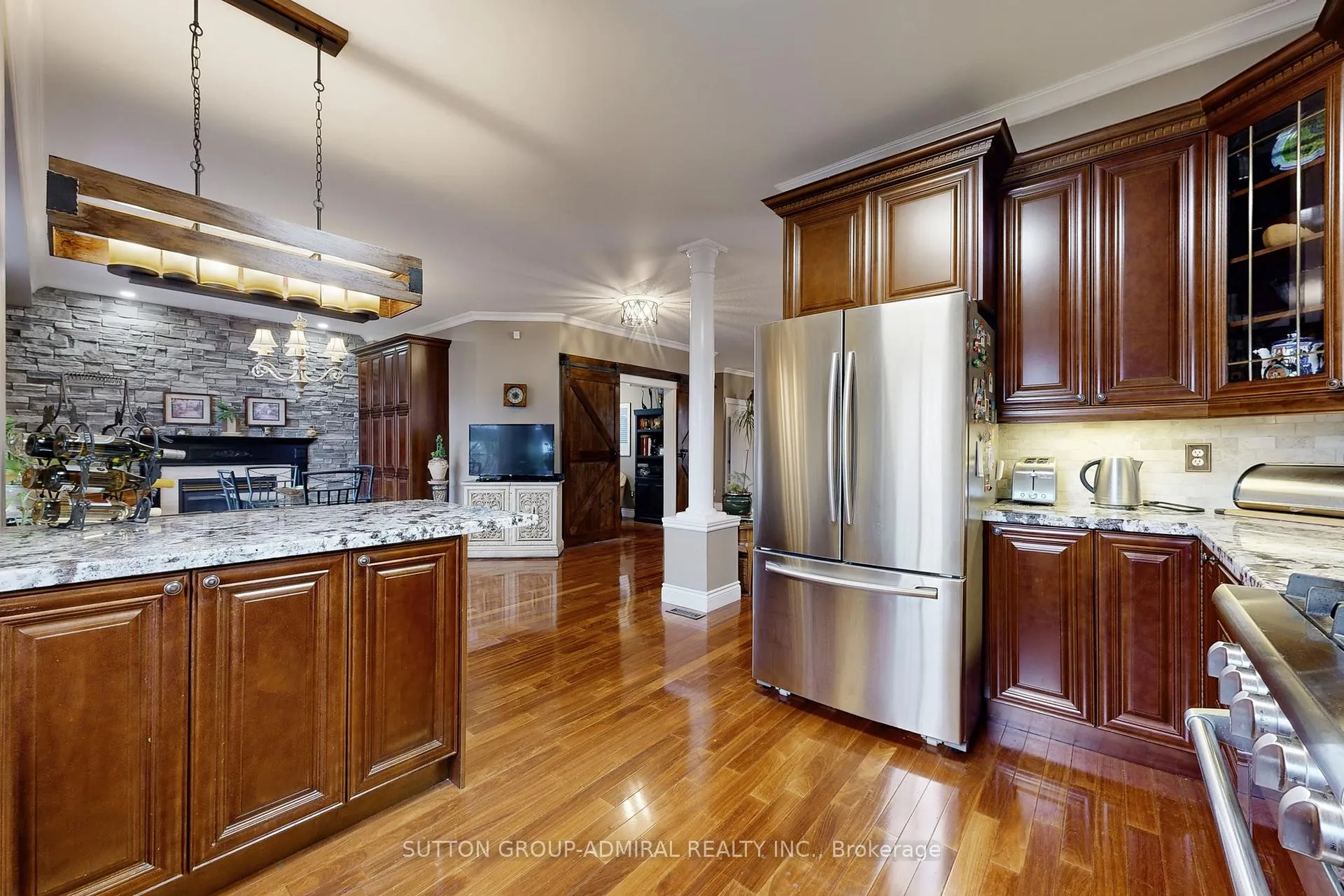 Photo 18 of Unit Upper, 32 Stephanie Lane, Barrie, Painswick South — HOMEH