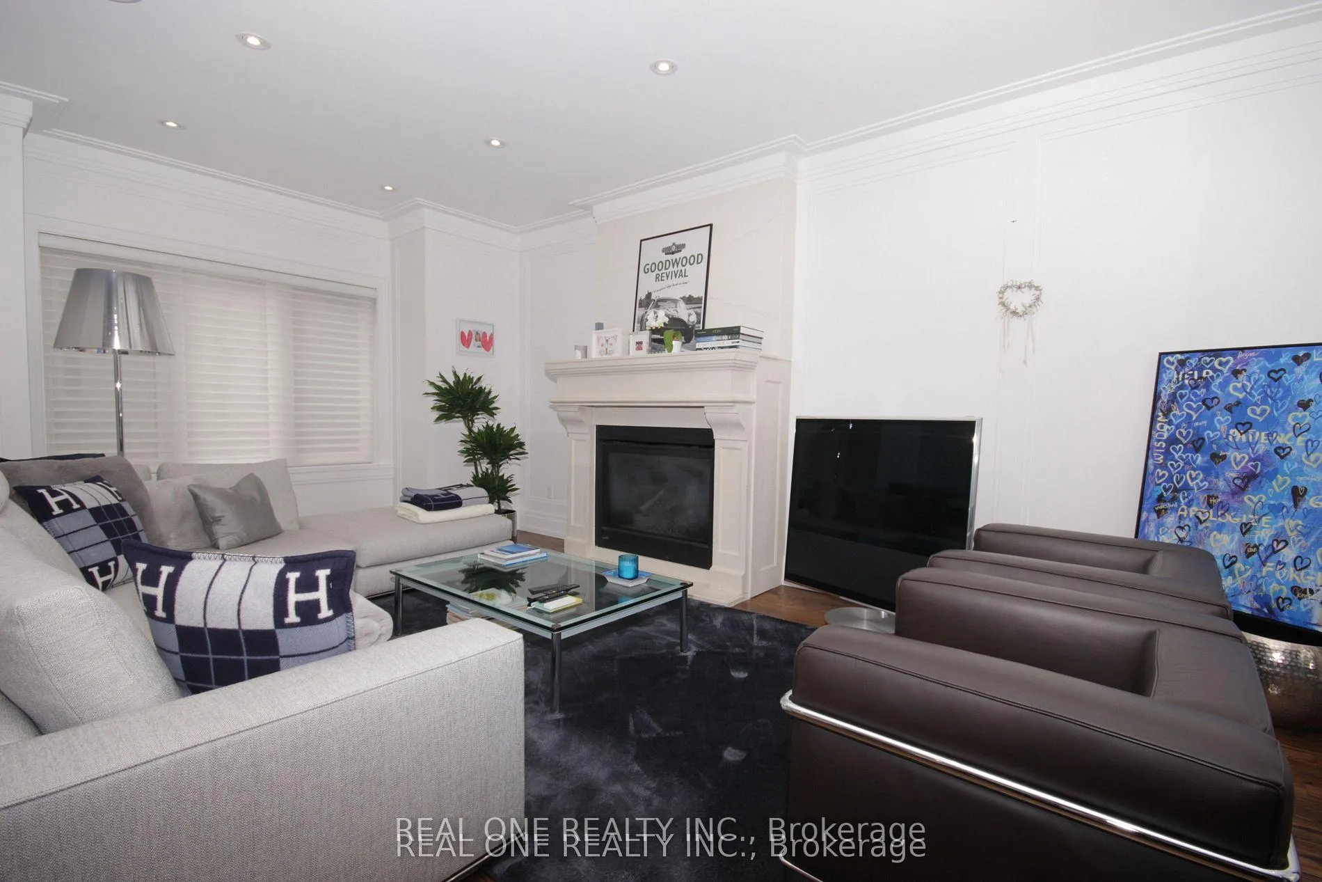 Photo 3 of 36 Binscarth Road, Toronto, Rosedale-Moore Park — HOMEH