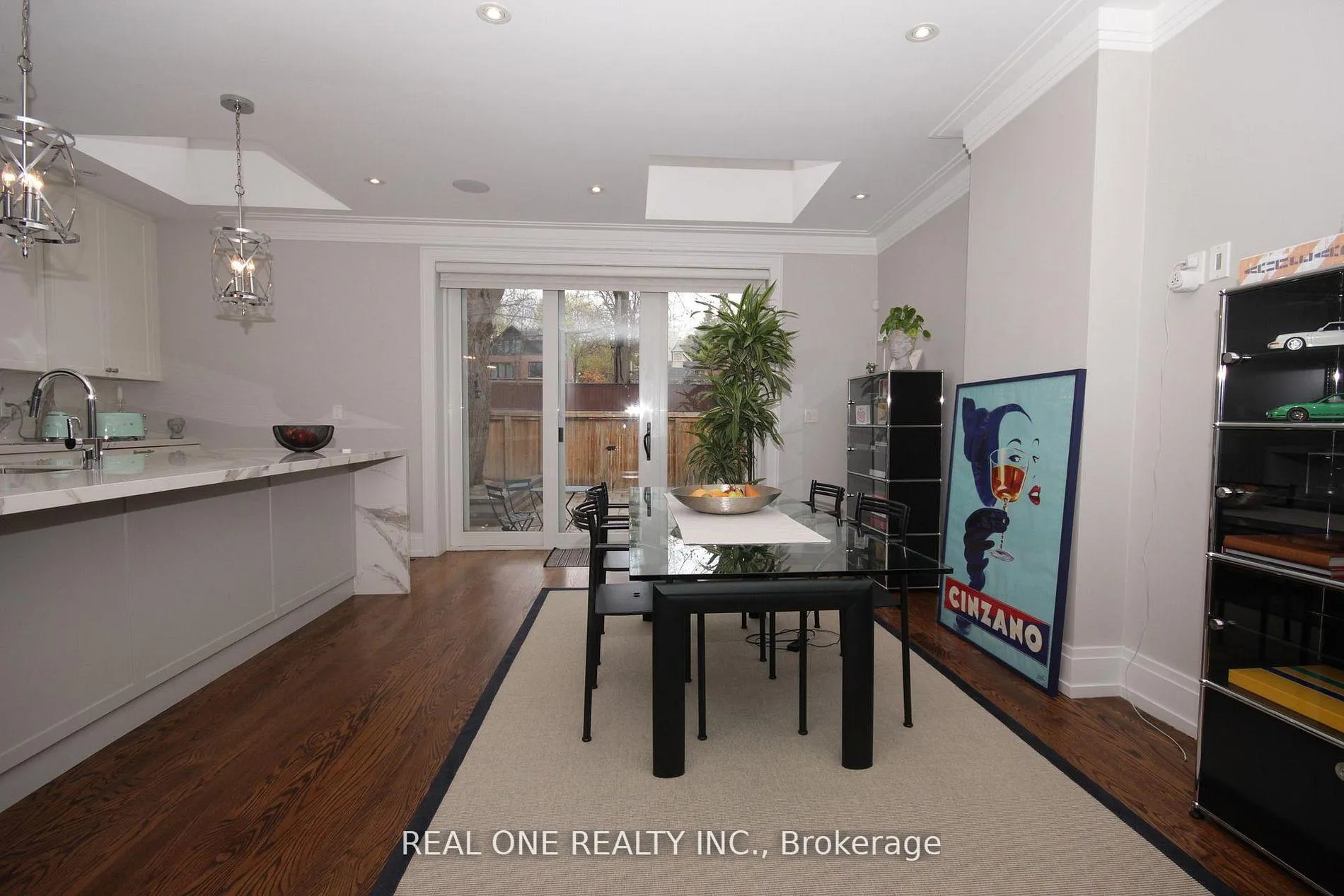 Photo 5 of 36 Binscarth Road, Toronto, Rosedale-Moore Park — HOMEH