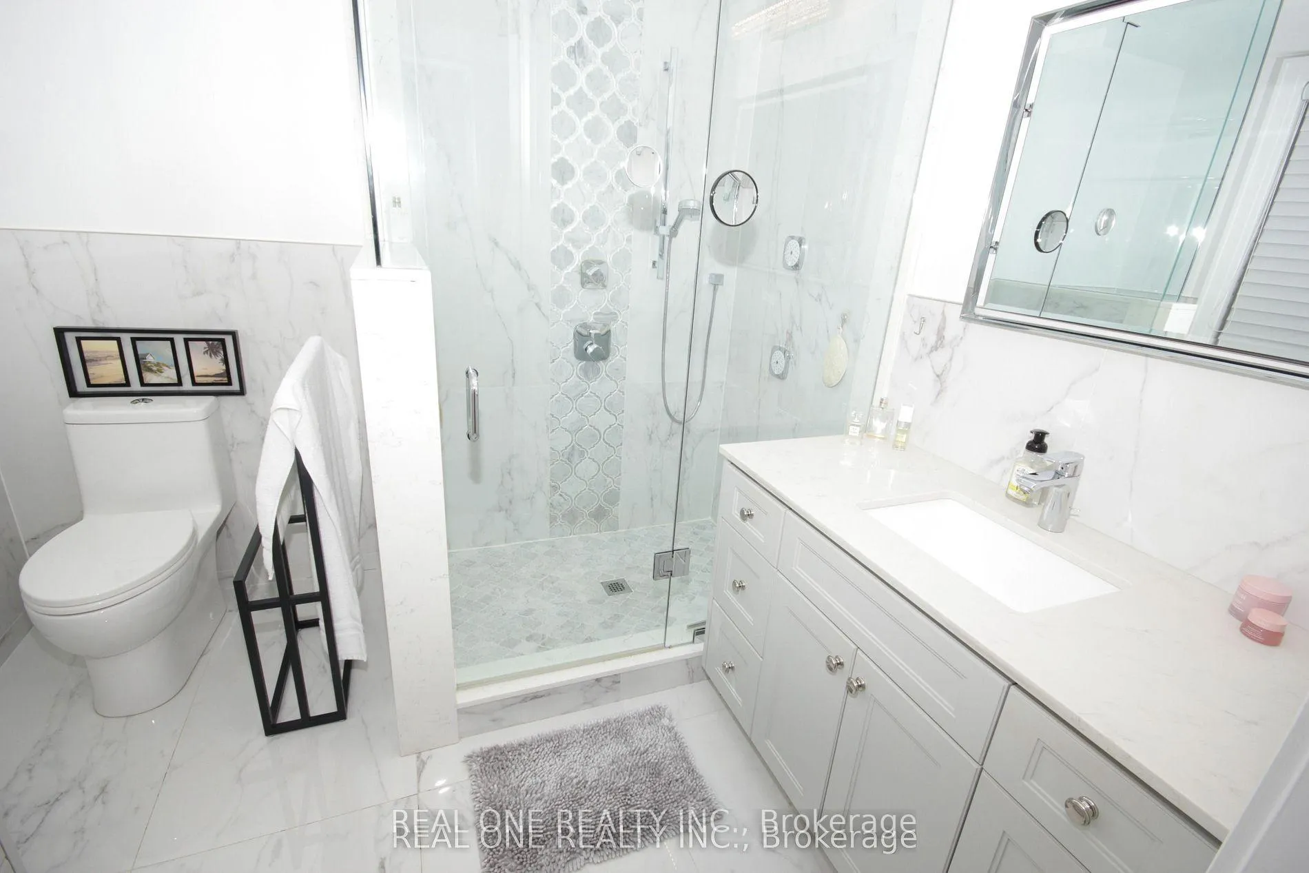Photo 18 of 36 Binscarth Road, Toronto, Rosedale-Moore Park — HOMEH