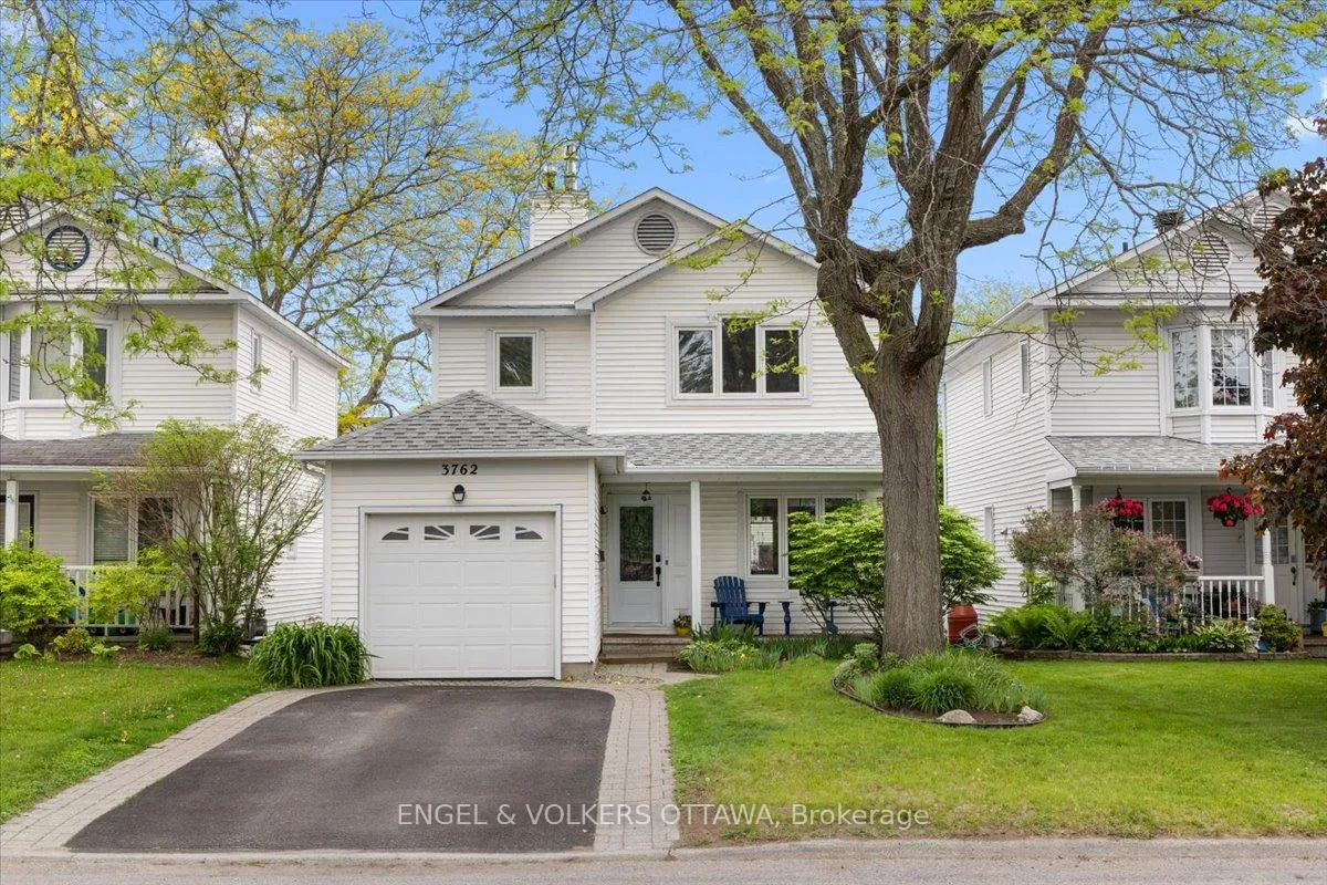 Front of 3762 Autumnwood Street