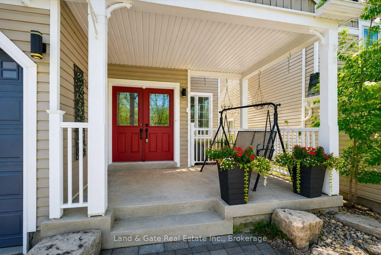 Photo 2 of 1329 Coldstream Drive, Oshawa, Taunton — HOMEH