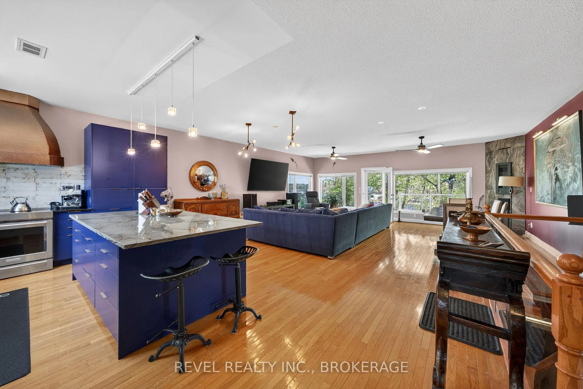 Photo 4 of 1142 Coverdale Drive, Kingston, City Southwest — HOMEH