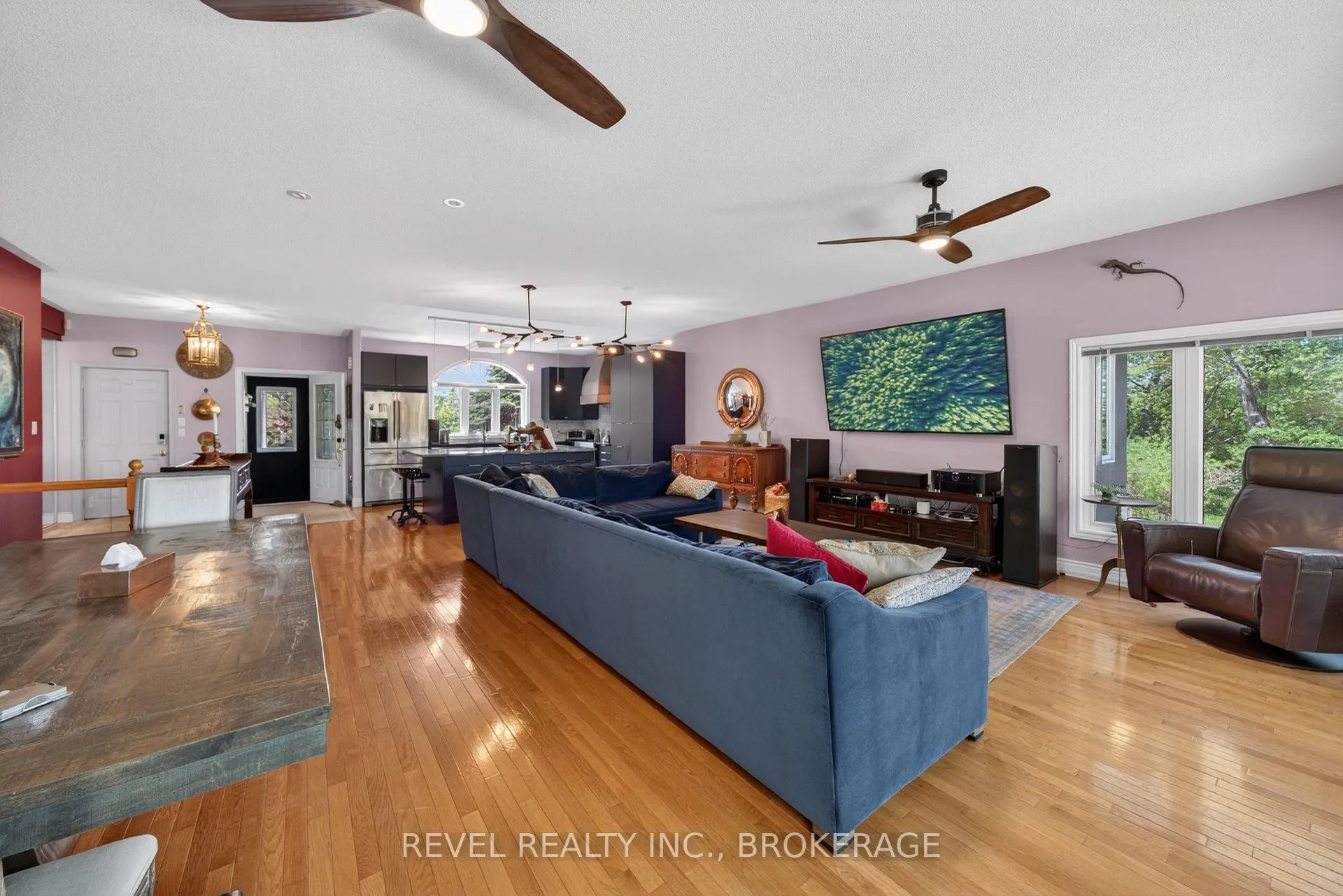 Photo 13 of 1142 Coverdale Drive, Kingston, City Southwest — HOMEH