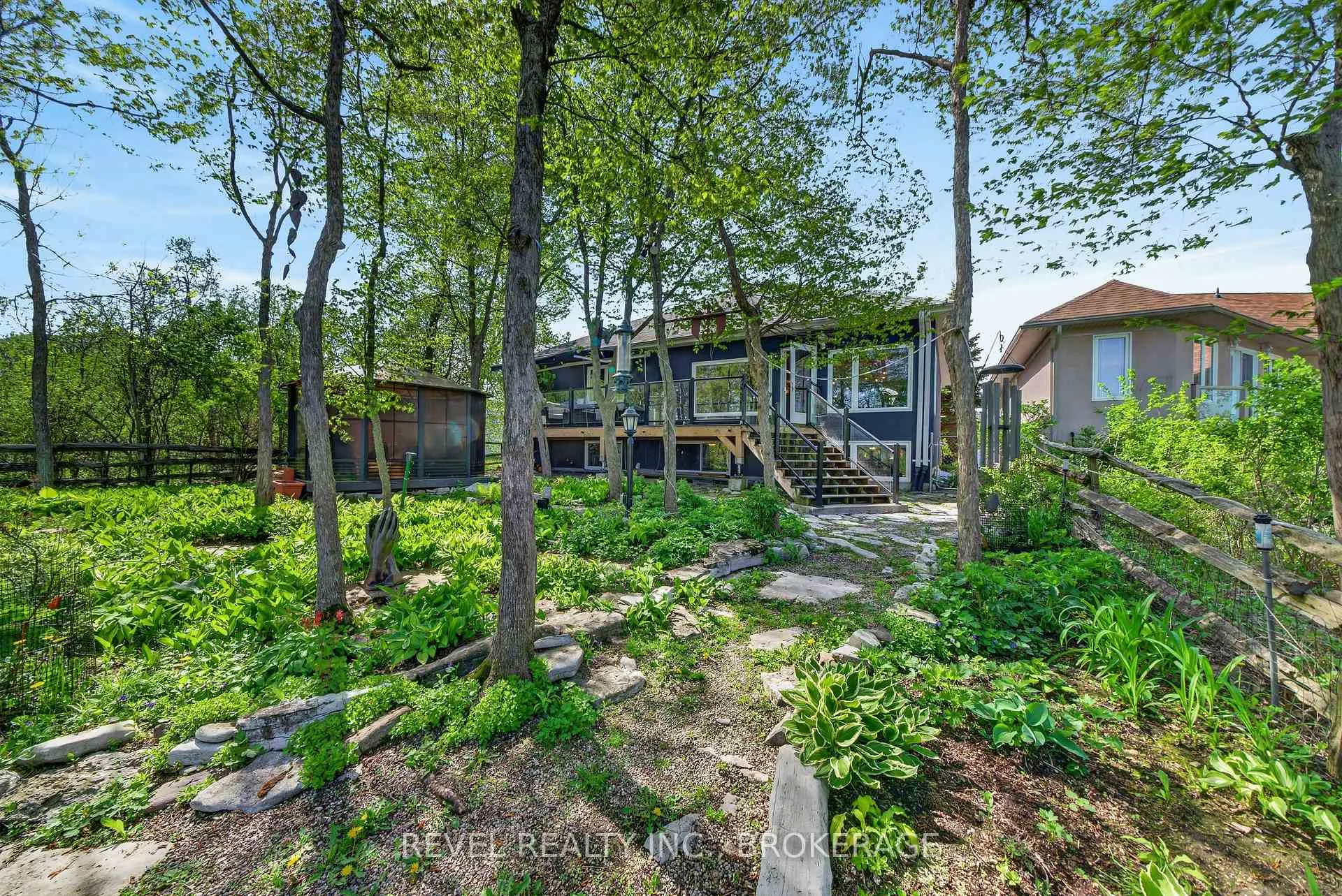 Photo 38 of 1142 Coverdale Drive, Kingston, City Southwest — HOMEH