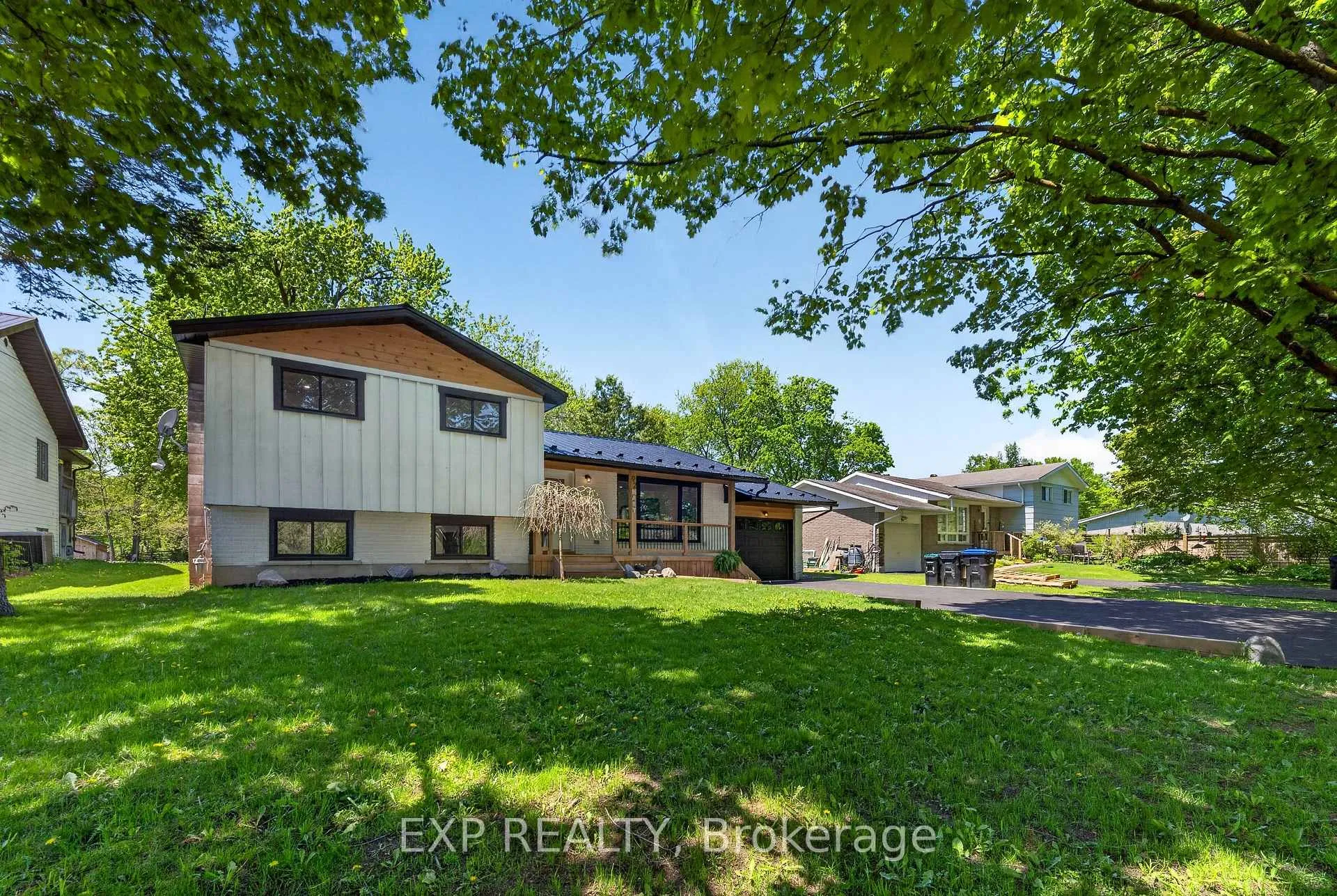 Photo 6 of 92 Mary Street, Clearview, Creemore — HOMEH