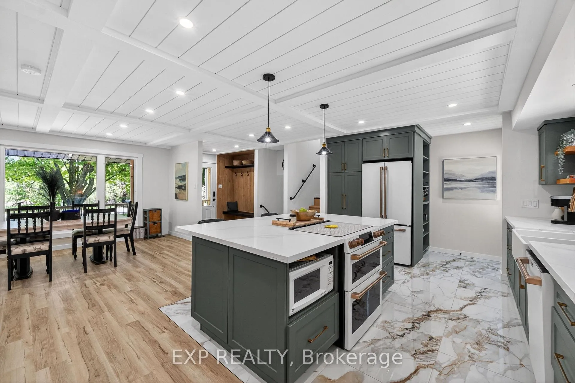 Photo 38 of 92 Mary Street, Clearview, Creemore — HOMEH