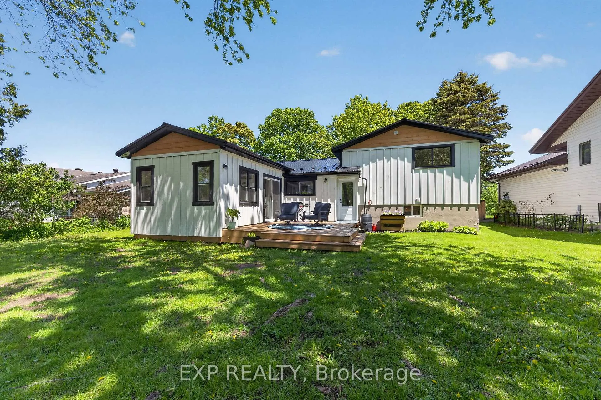 Photo 40 of 92 Mary Street, Clearview, Creemore — HOMEH