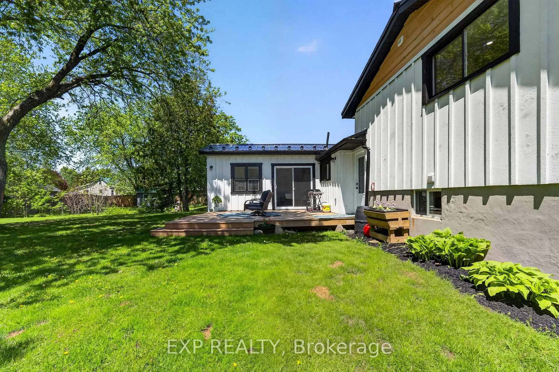 Photo 42 of 92 Mary Street, Clearview, Creemore — HOMEH