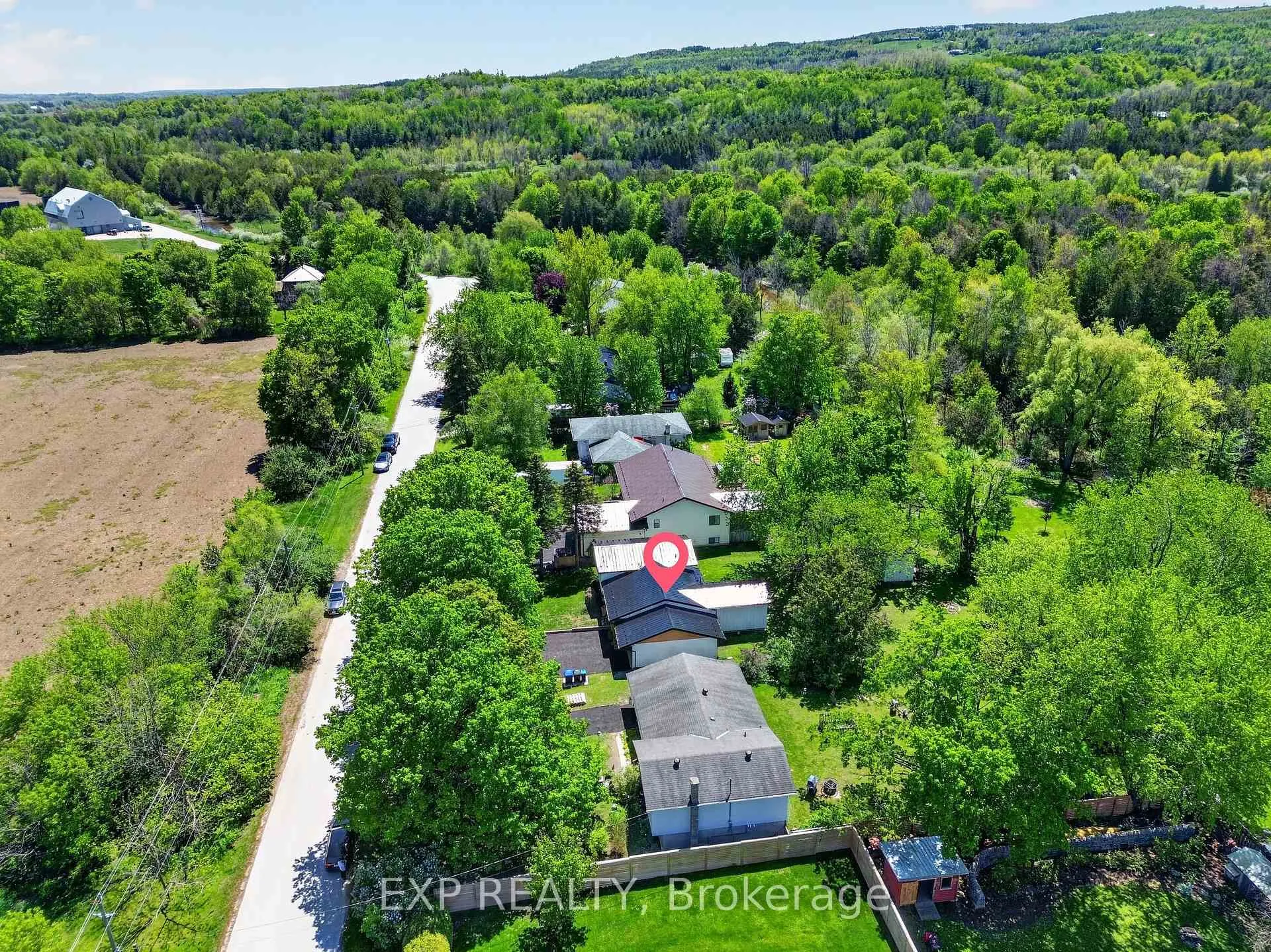 Photo 44 of 92 Mary Street, Clearview, Creemore — HOMEH