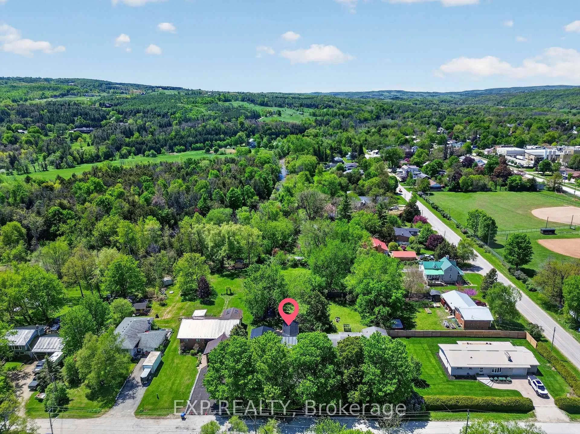 Photo 49 of 92 Mary Street, Clearview, Creemore — HOMEH