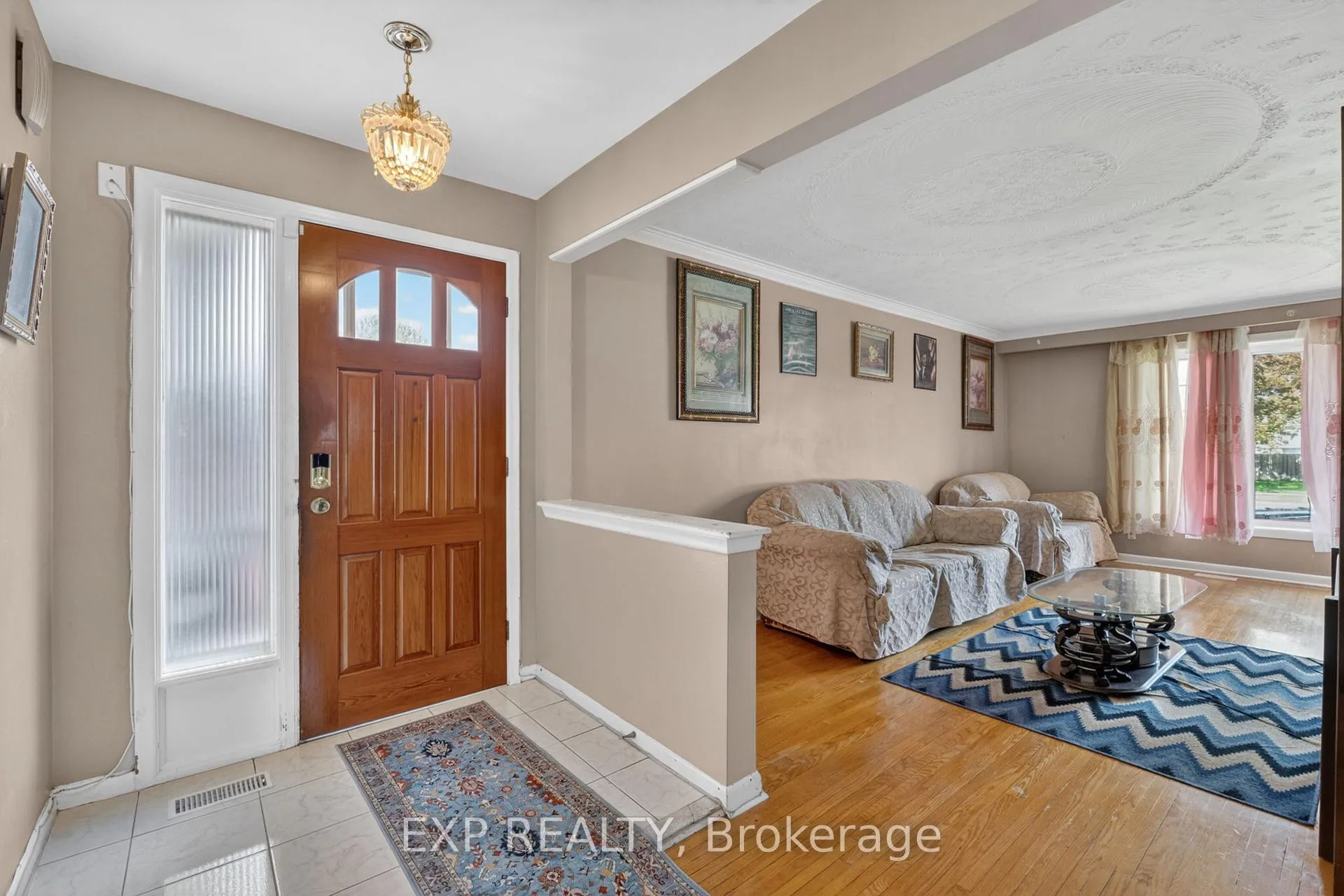 Photo 3 of 64 Bridesburg Drive, Etobicoke, Kingsview Village-The Westway — HOMEH