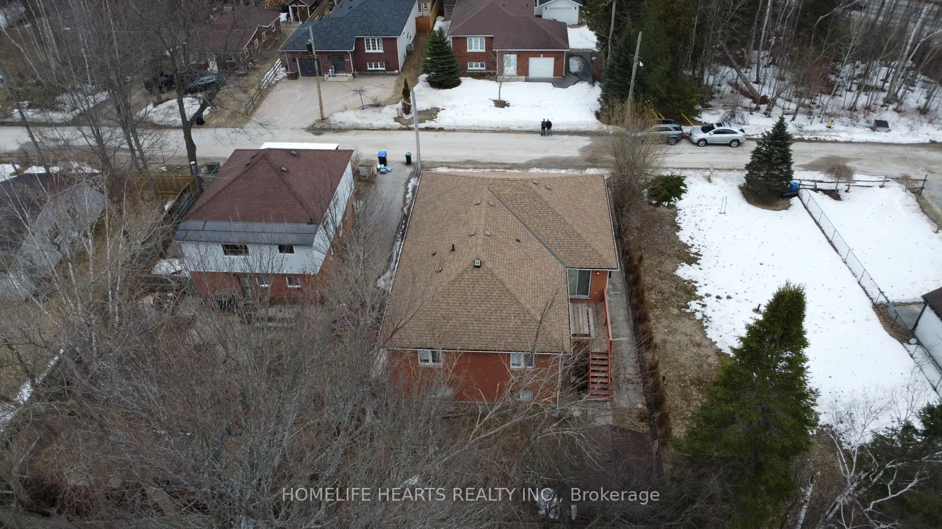 Photo 5 of 72 Forest Avenue N, Wasaga Beach — HOMEH