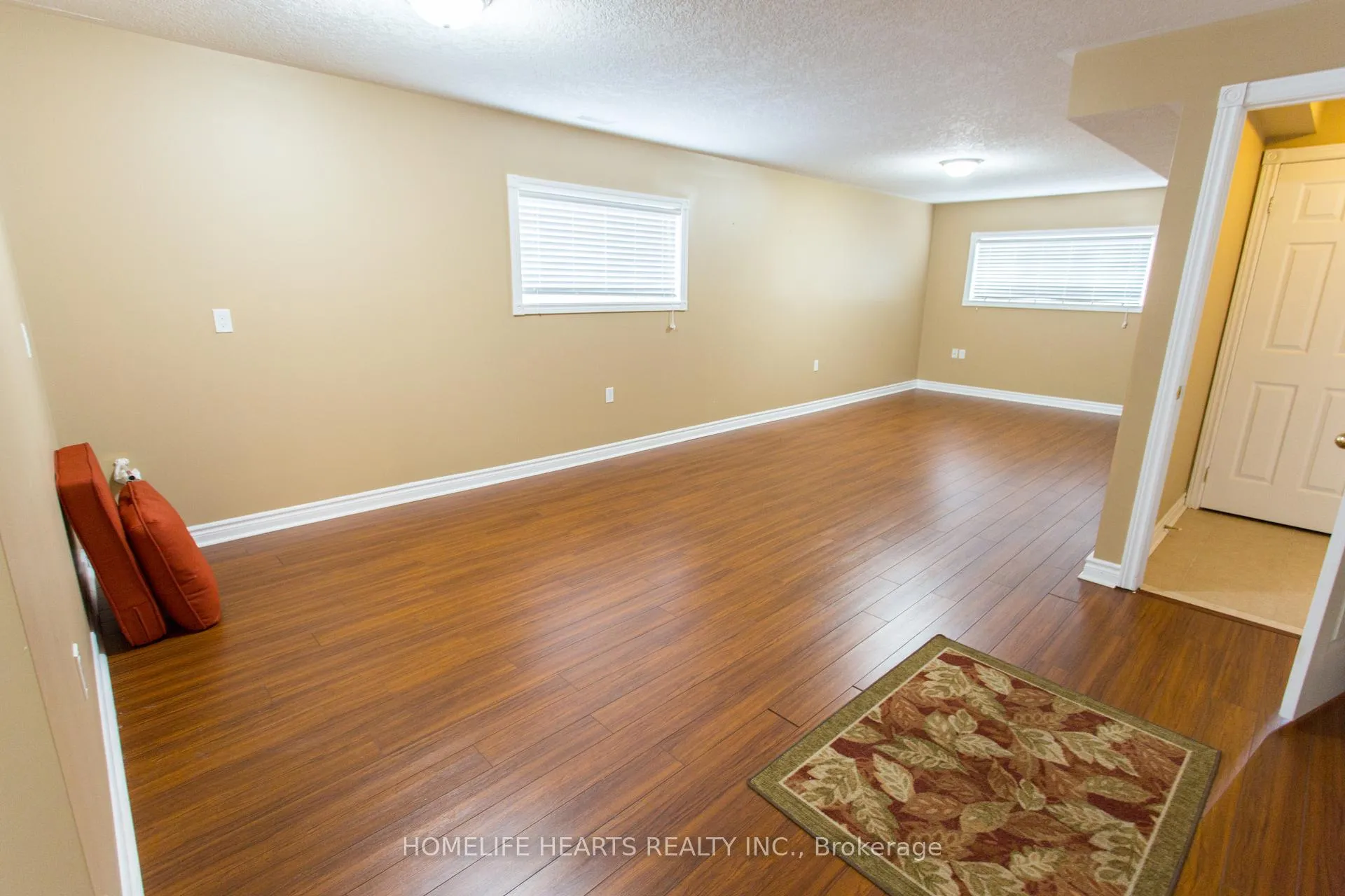 Photo 14 of 72 Forest Avenue N, Wasaga Beach — HOMEH