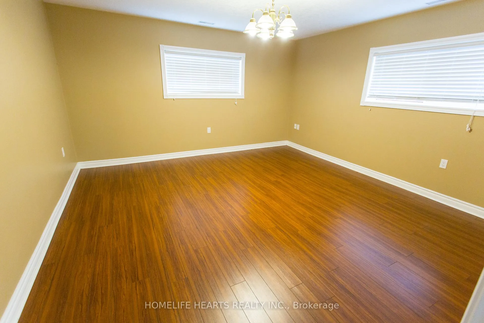 Photo 17 of 72 Forest Avenue N, Wasaga Beach — HOMEH