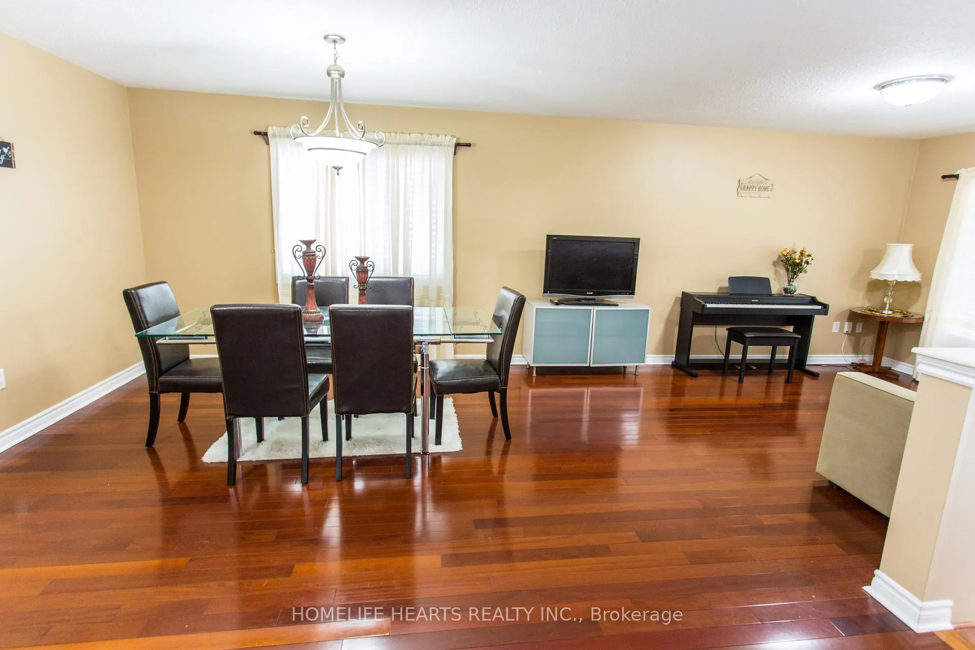 Photo 25 of 72 Forest Avenue N, Wasaga Beach — HOMEH