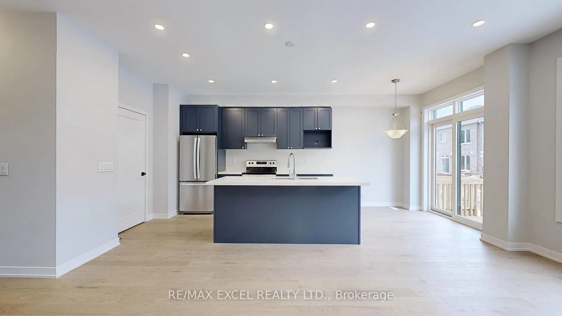 Photo 6 of 52 Harvey Bunker Crescent, Markham, Angus Glen — HOMEH