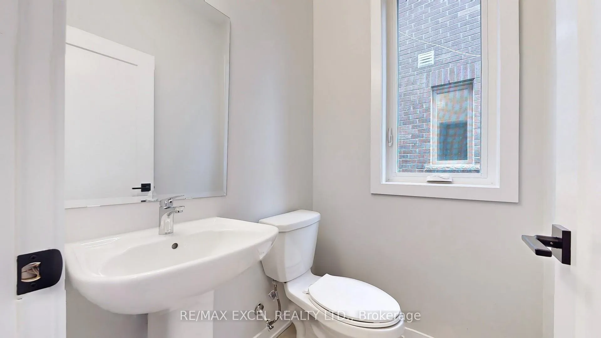 Photo 7 of 52 Harvey Bunker Crescent, Markham, Angus Glen — HOMEH
