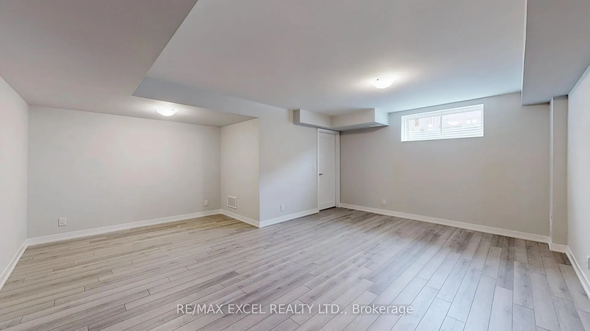 Photo 13 of 52 Harvey Bunker Crescent, Markham, Angus Glen — HOMEH