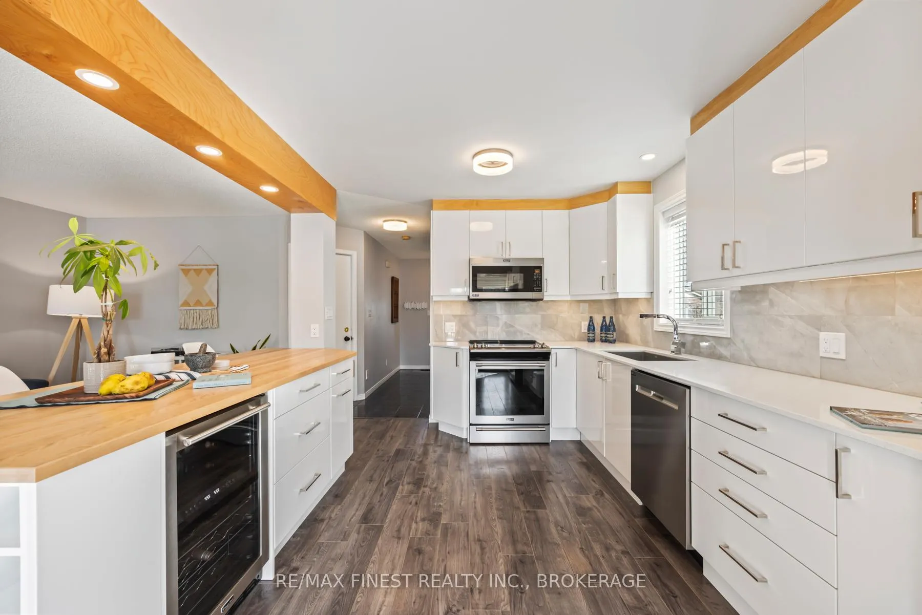 Photo 16 of 1256 Brackenwood Crescent, Kingston, City Northwest — HOMEH