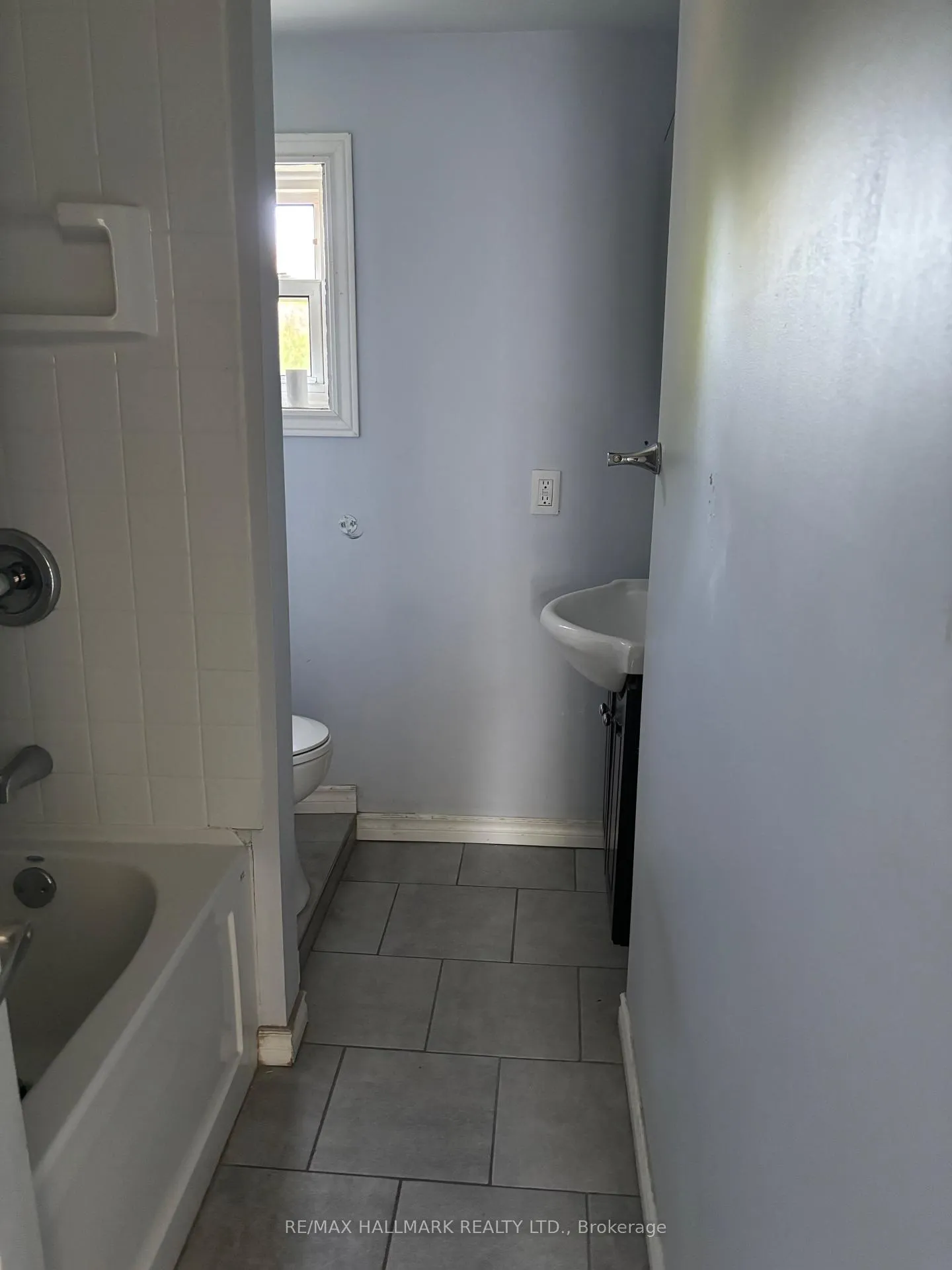 Photo 7 of 170 Elliott Street, Oshawa, Vanier — HOMEH