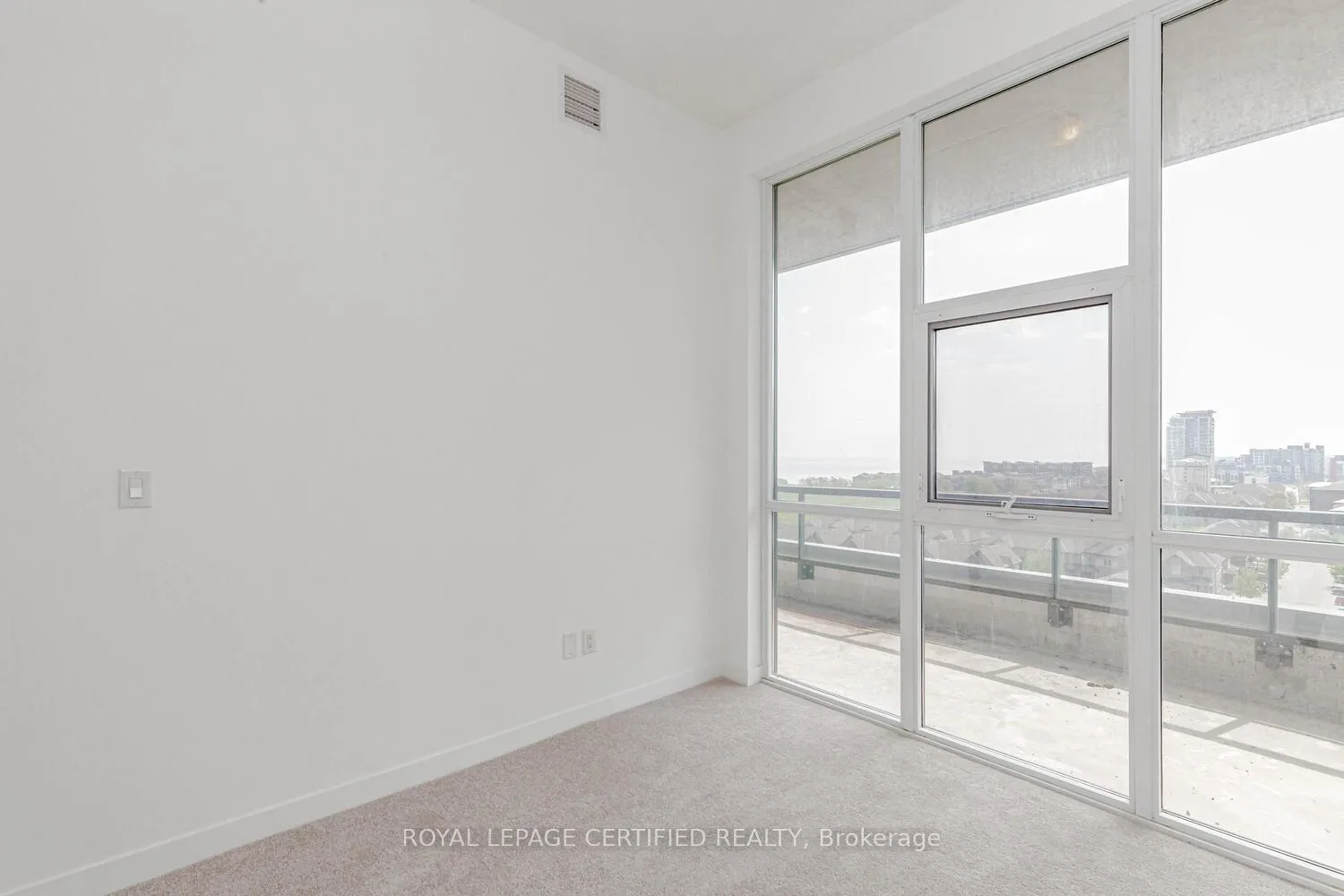 Photo 19 of Unit 906, 550 North Service Road, Grimsby, Grimsby Beach — HOMEH