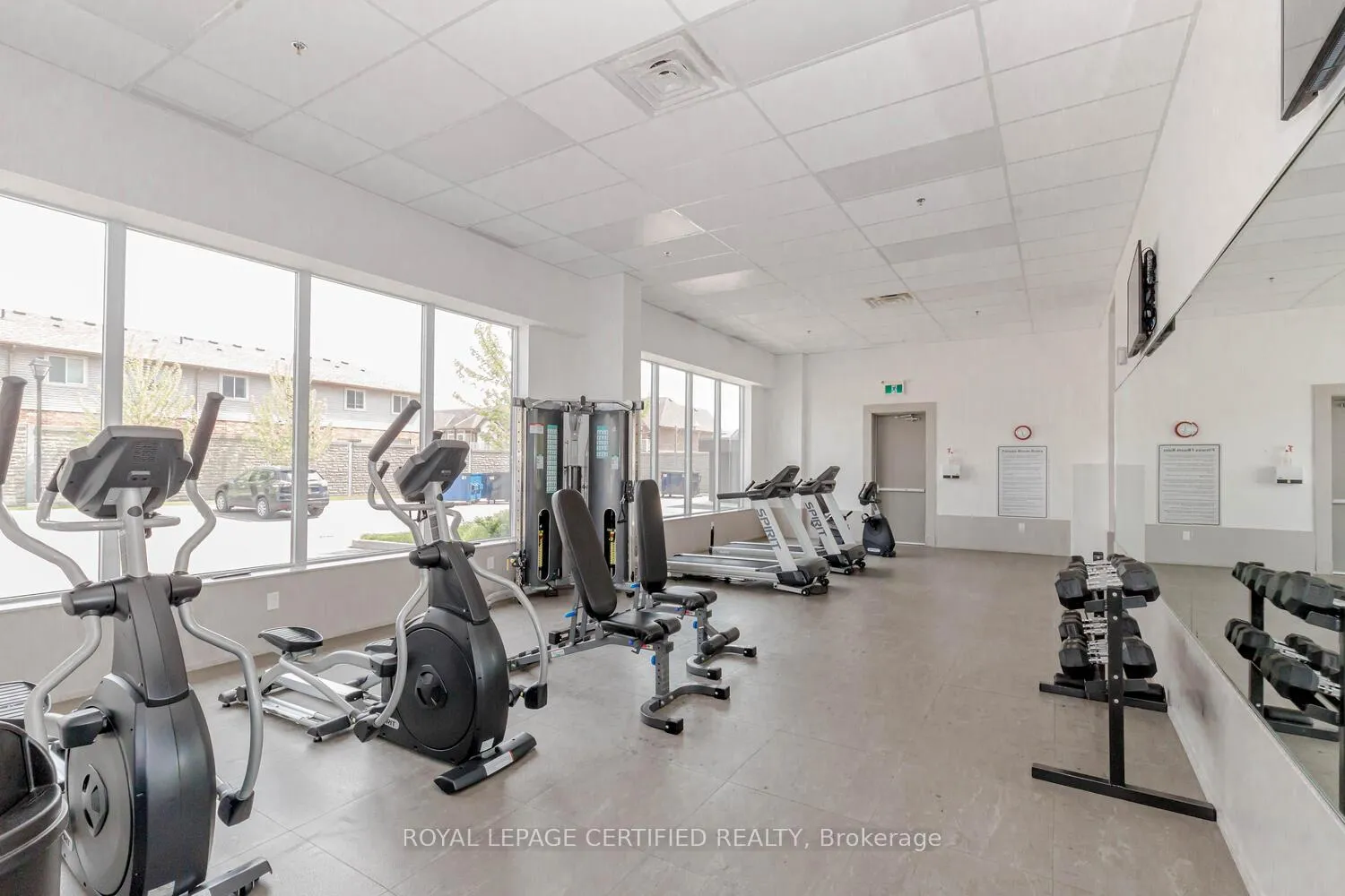 Photo 39 of Unit 906, 550 North Service Road, Grimsby, Grimsby Beach — HOMEH