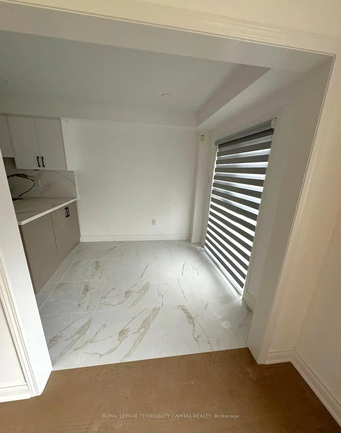 Photo 5 of 169 Flagstone Way, Newmarket, Woodland Hill — HOMEH