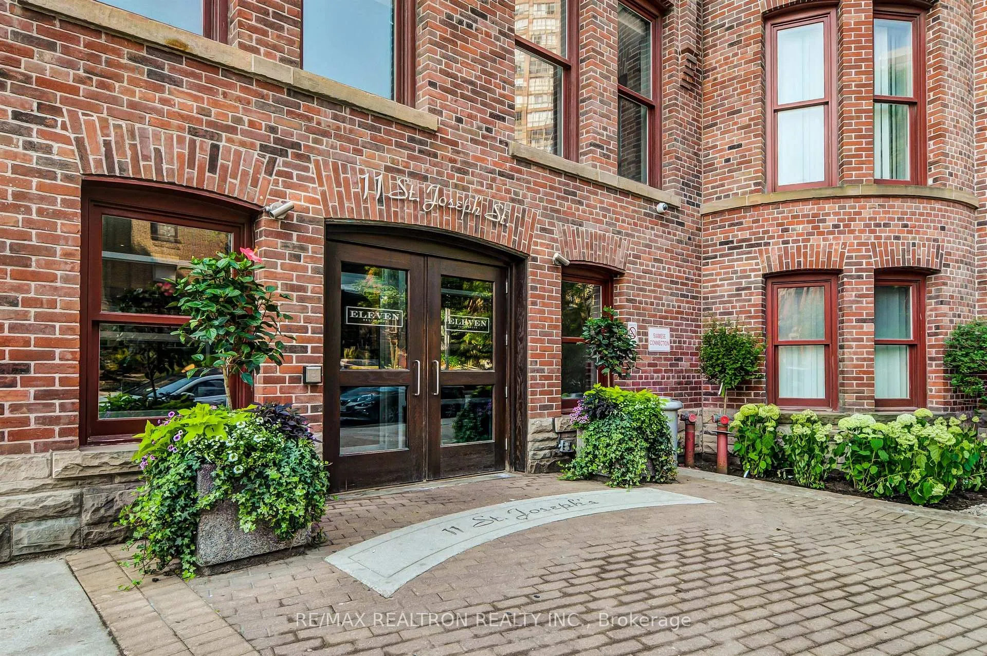 Photo 1 of Unit 1501, 11 St. Joseph Street, Toronto, Bay Street Corridor — HOMEH