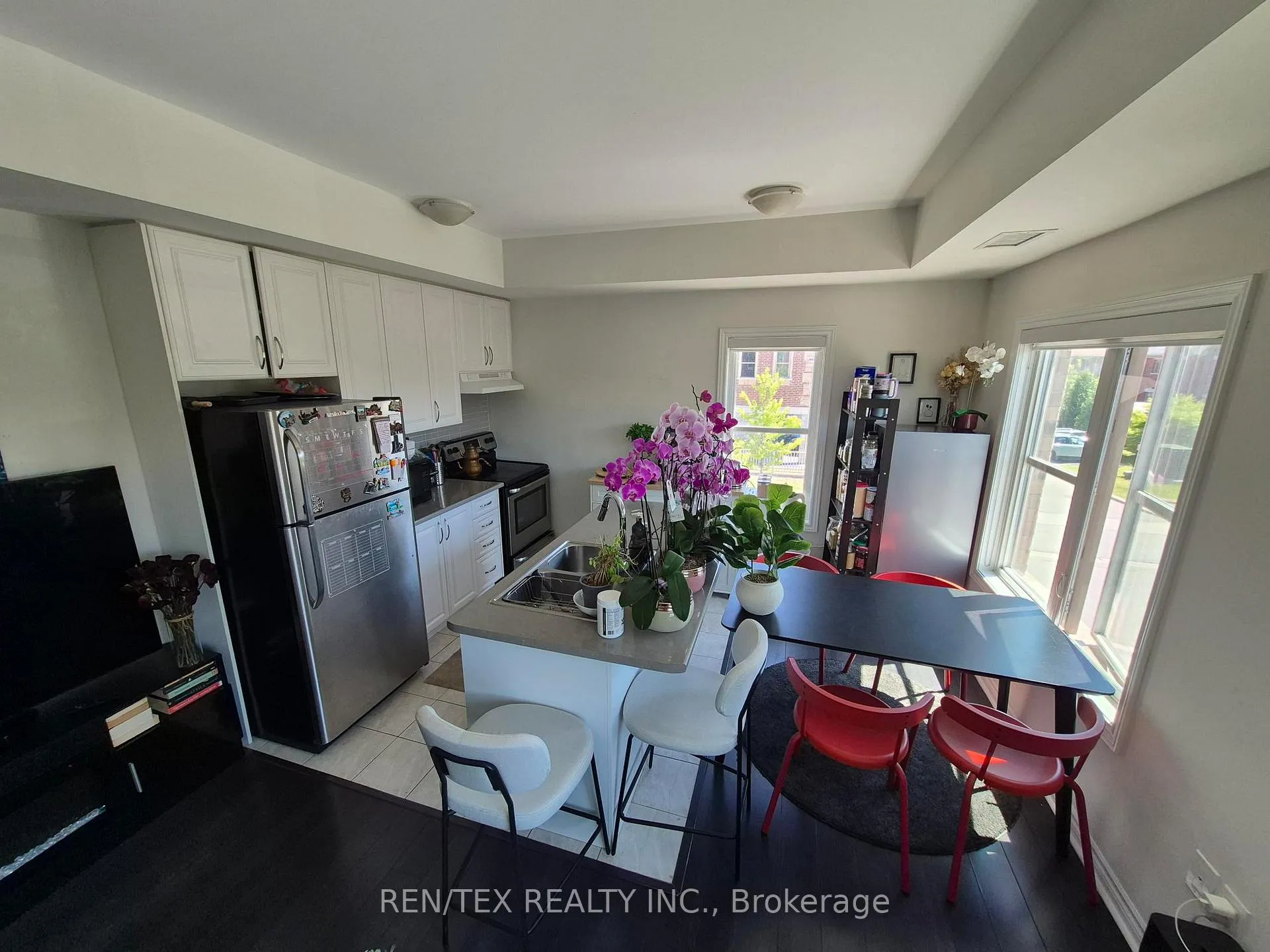 Photo 8 of Unit 217, 3905 Major Mackenzie Drive, Vaughan, Vellore Village — HOMEH