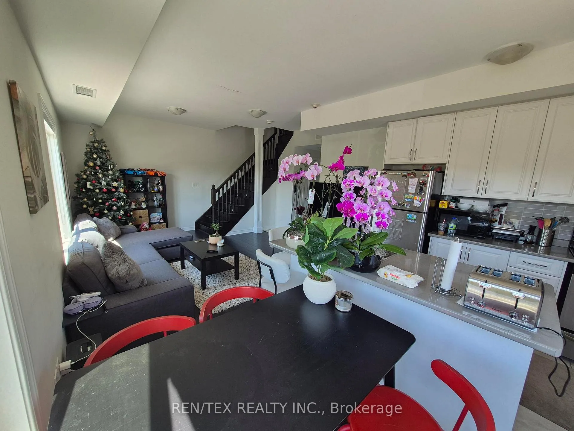 Photo 10 of Unit 217, 3905 Major Mackenzie Drive, Vaughan, Vellore Village — HOMEH