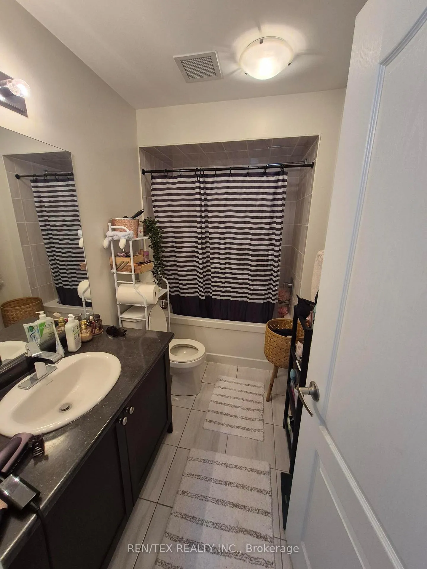 Photo 18 of Unit 217, 3905 Major Mackenzie Drive, Vaughan, Vellore Village — HOMEH
