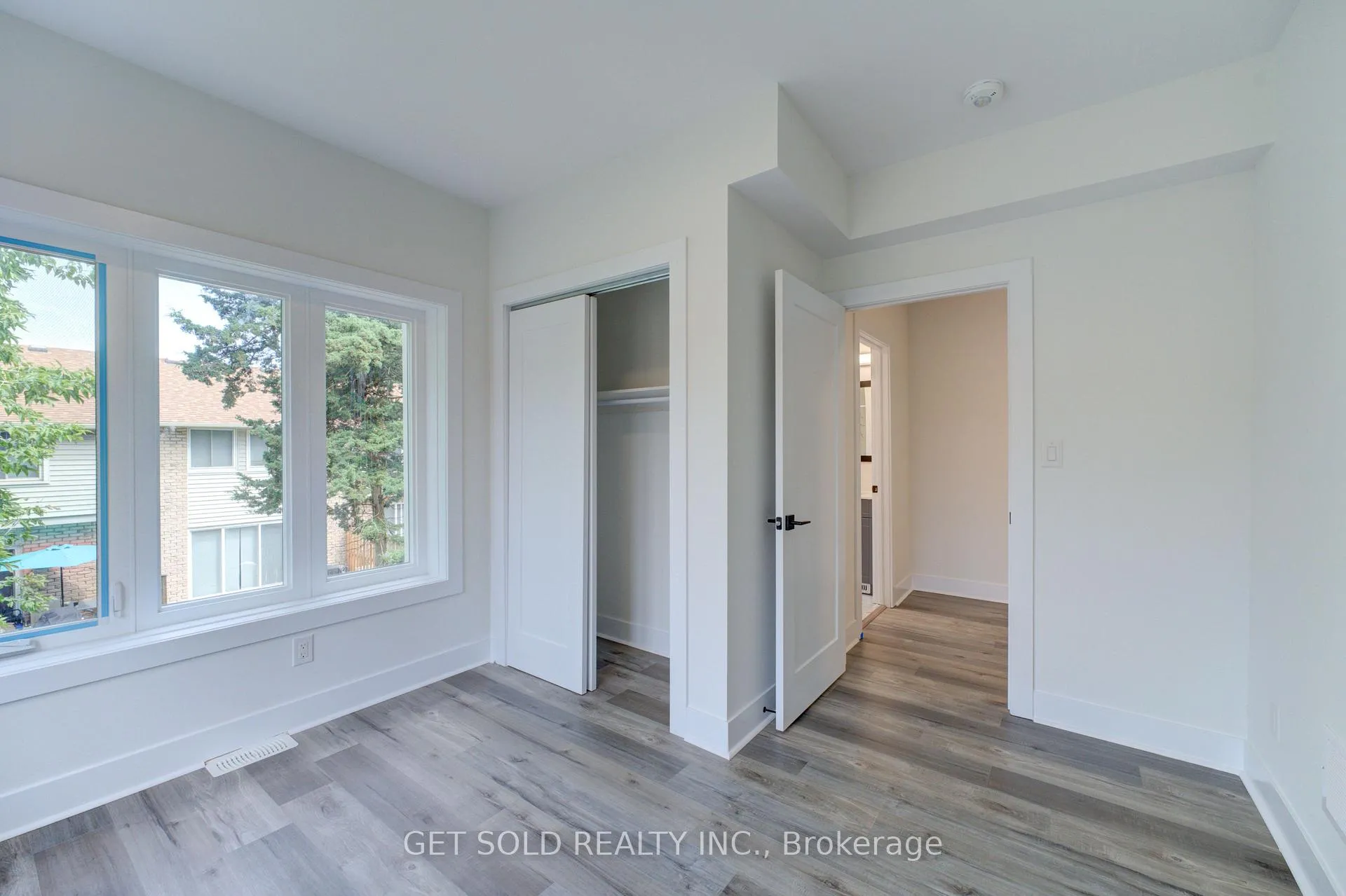 Photo 11 of Unit 1, 6701 Thorold Stone Road, Niagara Falls, Stamford — HOMEH