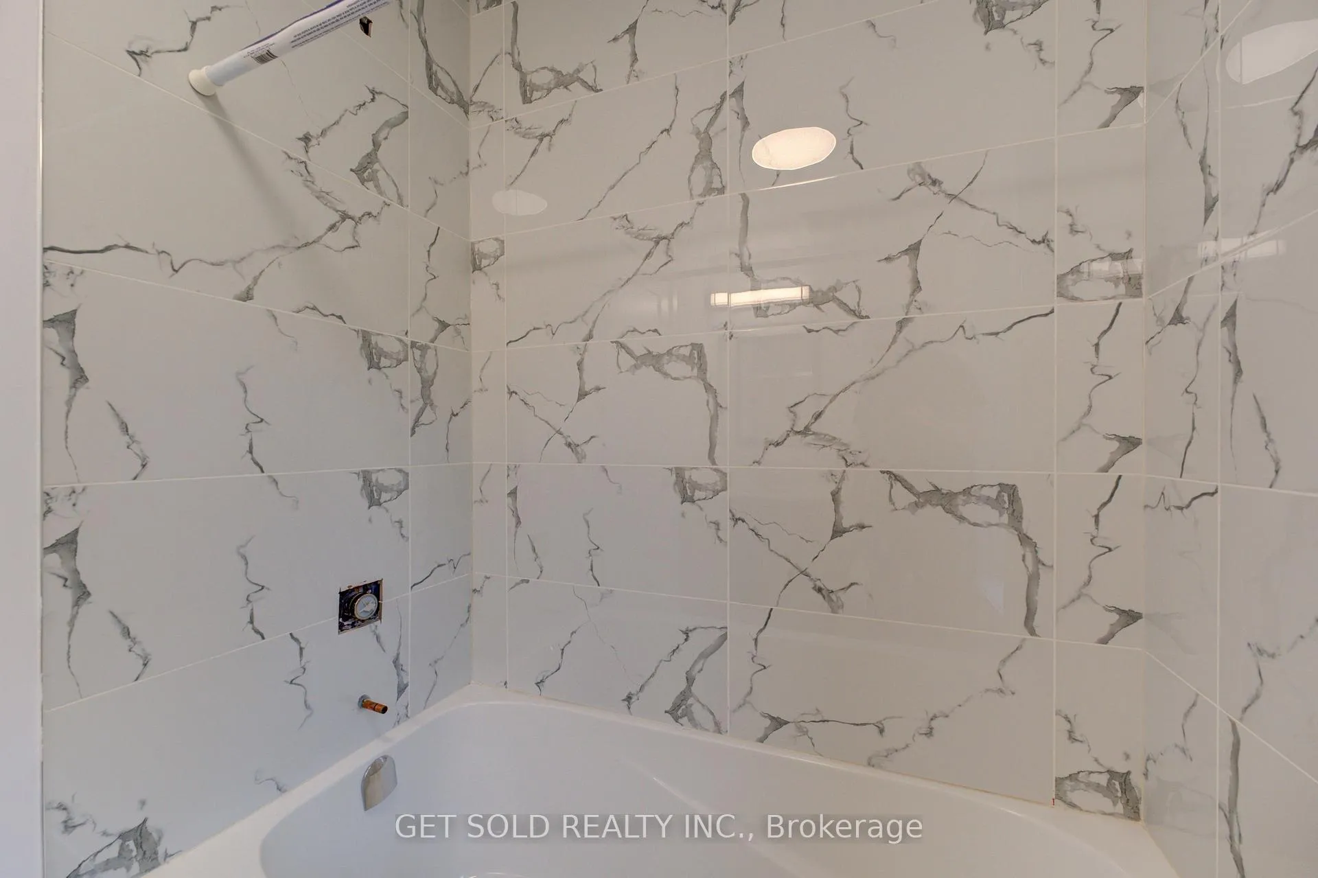 Photo 13 of Unit 1, 6701 Thorold Stone Road, Niagara Falls, Stamford — HOMEH