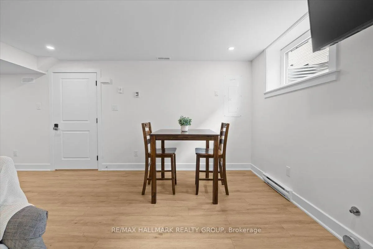 Photo 4 of Unit B, 525 Tahoe Heights, Ottawa, Leitrim — HOMEH
