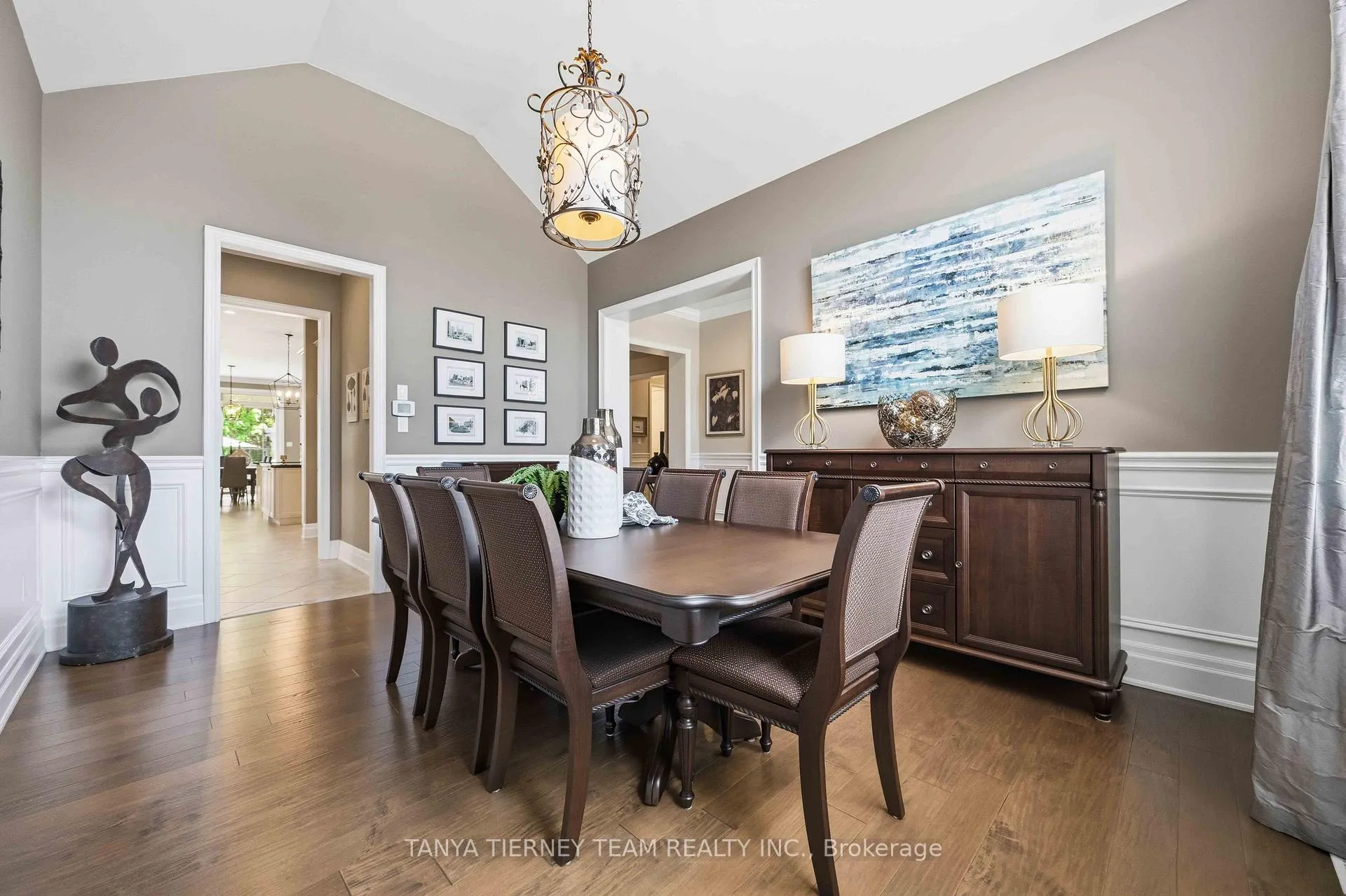 Photo 11 of 25 Montana Crescent, Whitby, Brooklin — HOMEH