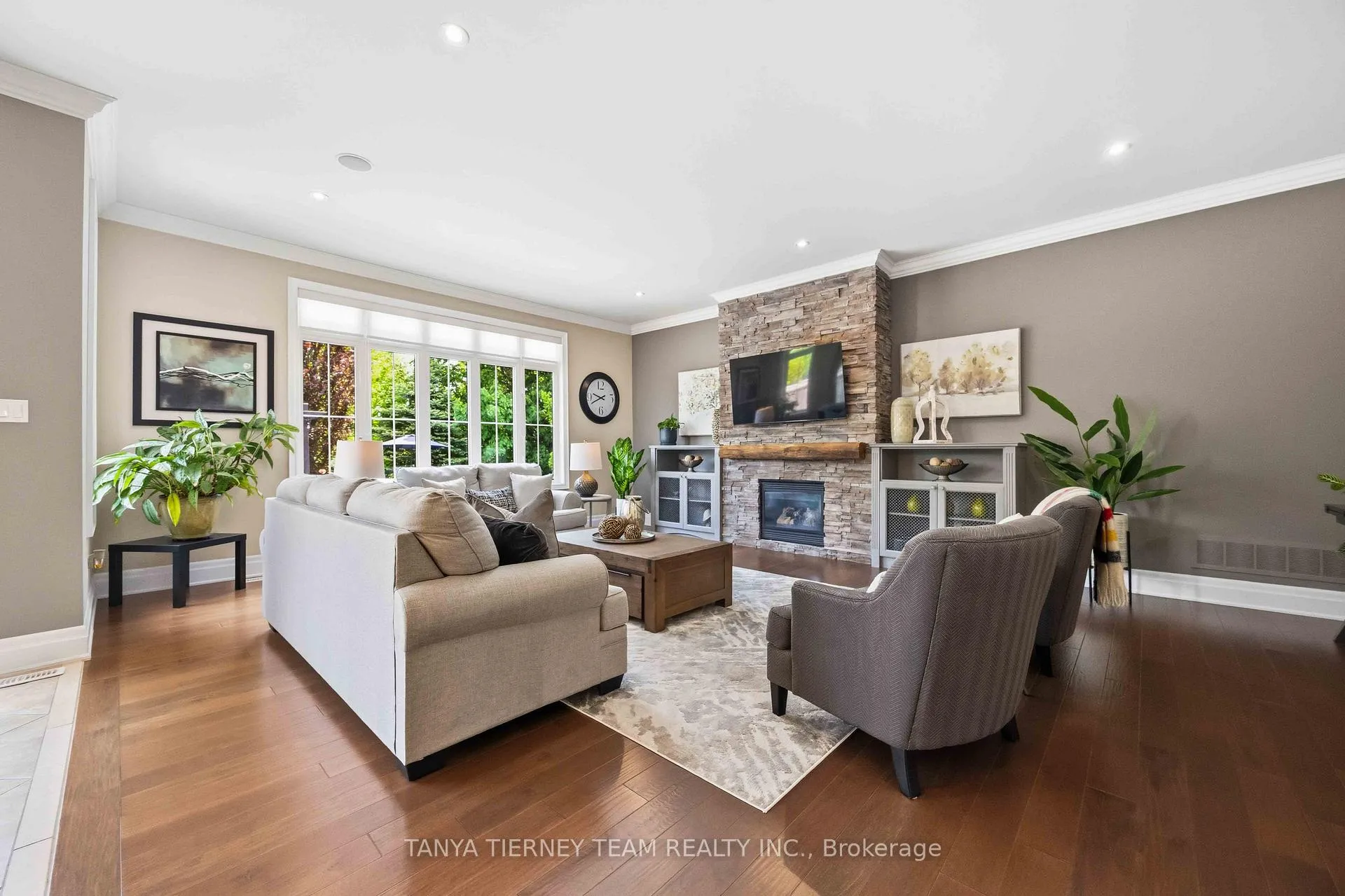 Photo 22 of 25 Montana Crescent, Whitby, Brooklin — HOMEH