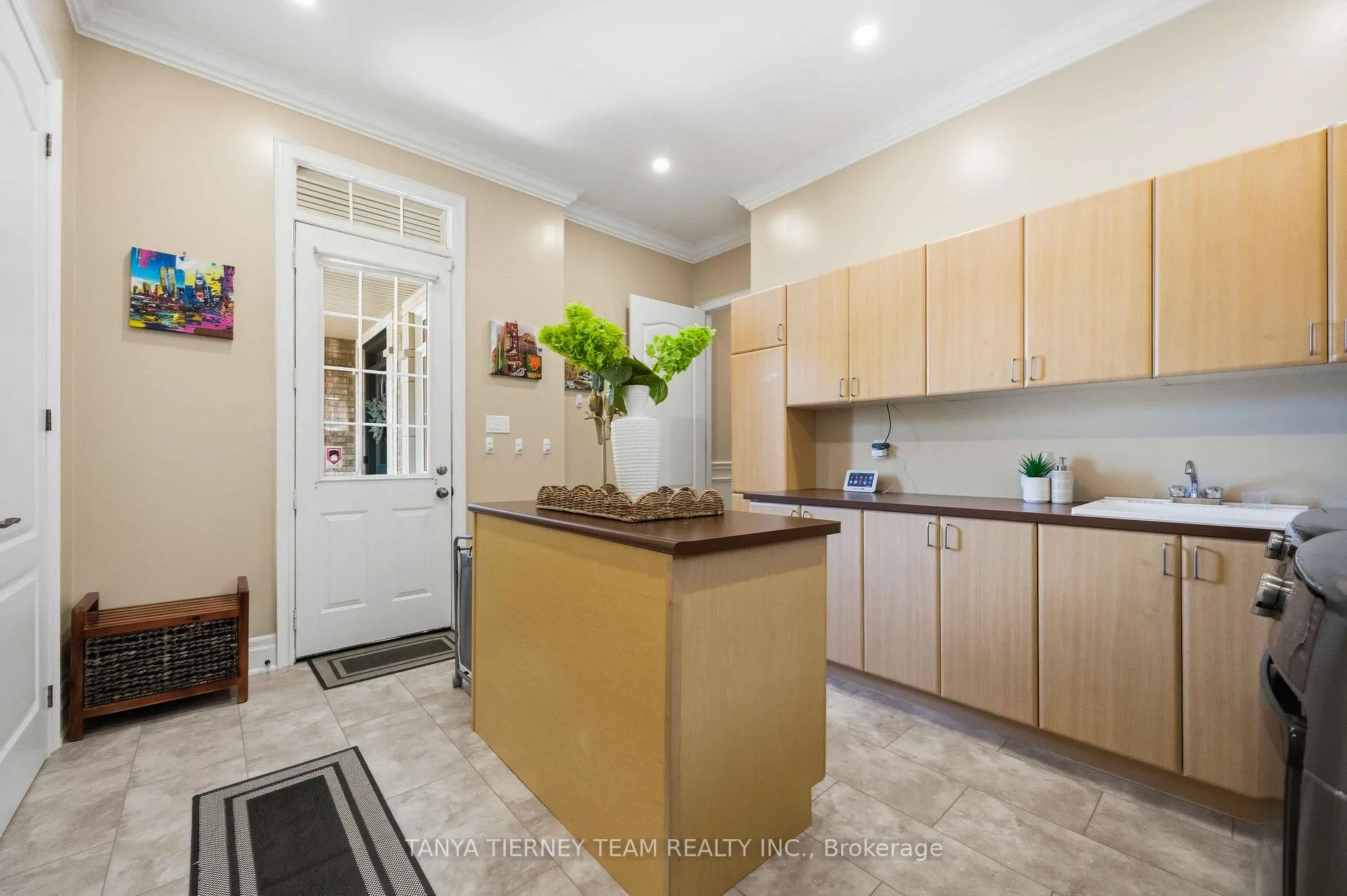 Photo 28 of 25 Montana Crescent, Whitby, Brooklin — HOMEH