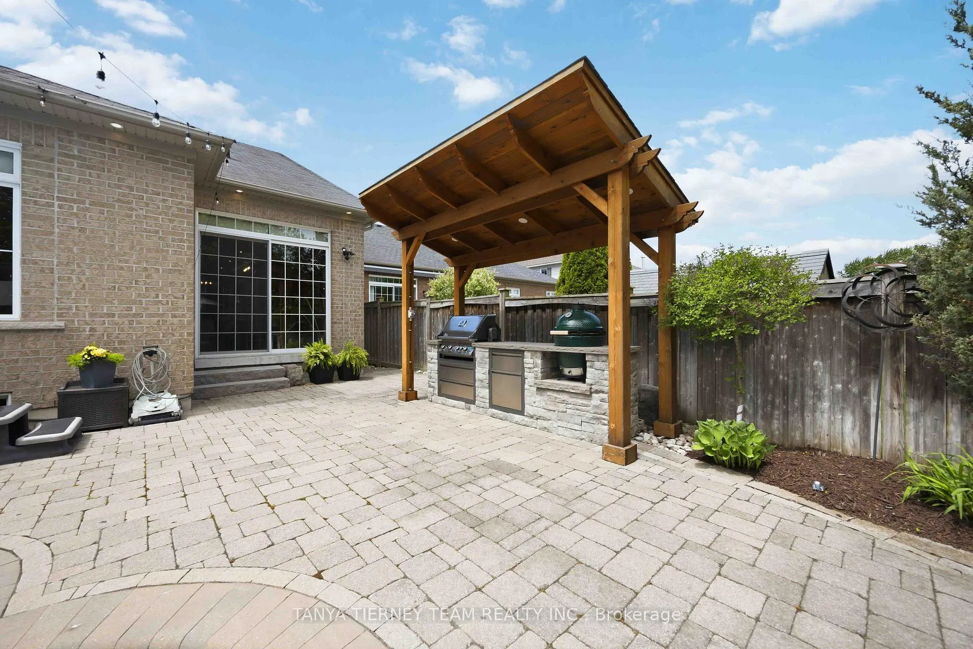 Photo 44 of 25 Montana Crescent, Whitby, Brooklin — HOMEH