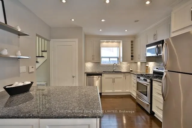 Photo 13 of 54 Brookview Drive, Toronto, Englemount-Lawrence — HOMEH