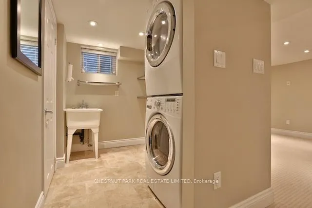 Photo 30 of 54 Brookview Drive, Toronto, Englemount-Lawrence — HOMEH