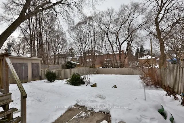 Photo 33 of 54 Brookview Drive, Toronto, Englemount-Lawrence — HOMEH